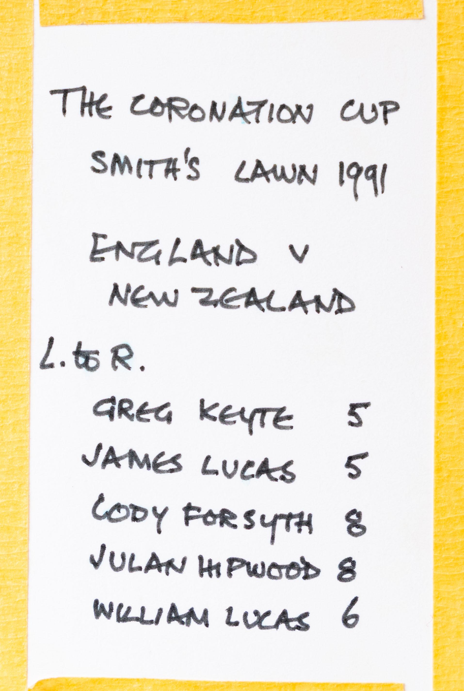 Michael Grimsdale (geb. 1936)

Michael Grimsdale ist ein britischer Maler, der für seine raffinierten Porträts von Pferden und sportlichen Motiven sowie für Auftragsporträts bekannt ist. Der 1936 in London geborene Grimsdale verbrachte einen