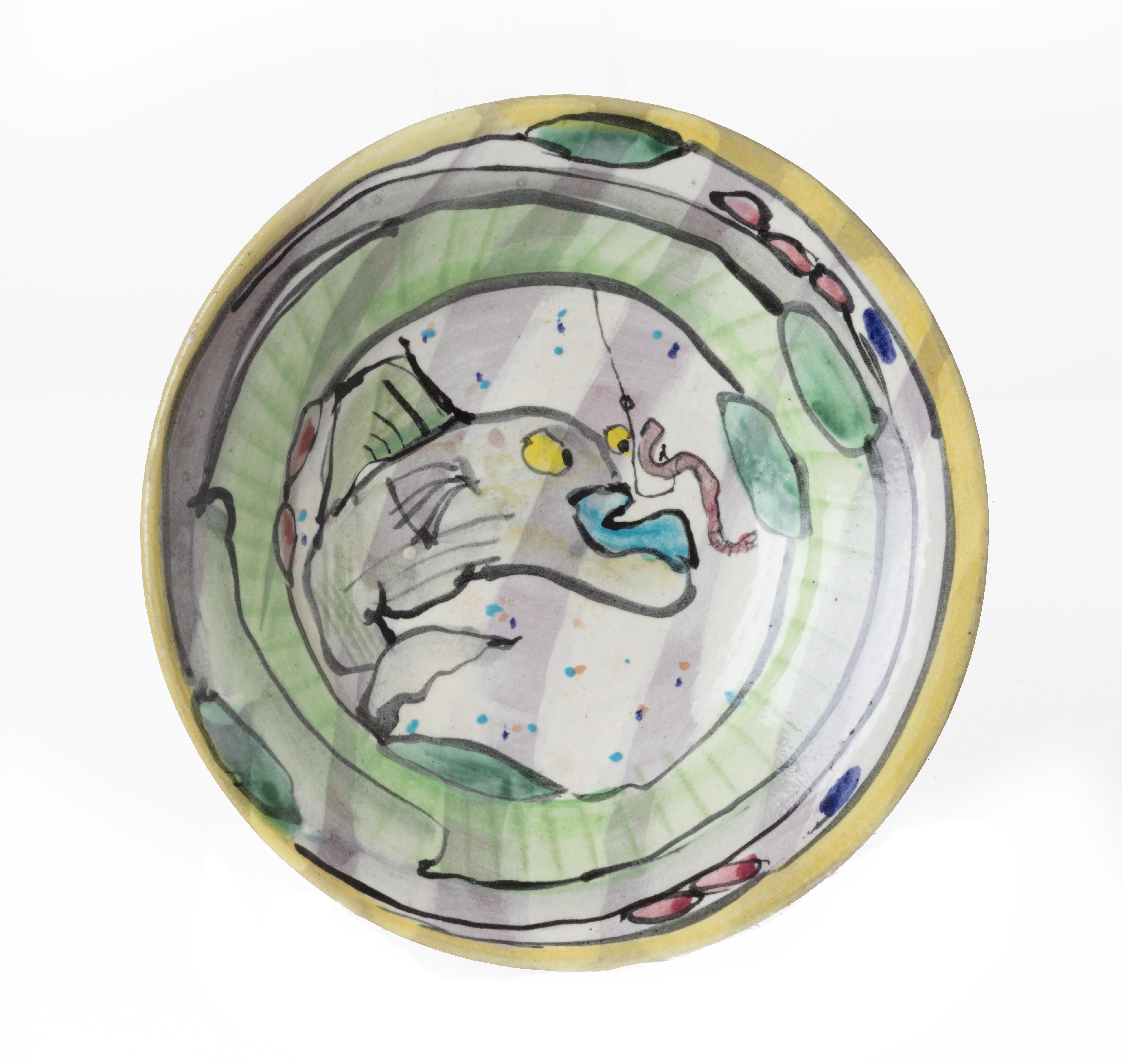 'Bowl, Fish and Worm' ceramic, signed - Sculpture by Michael Gross