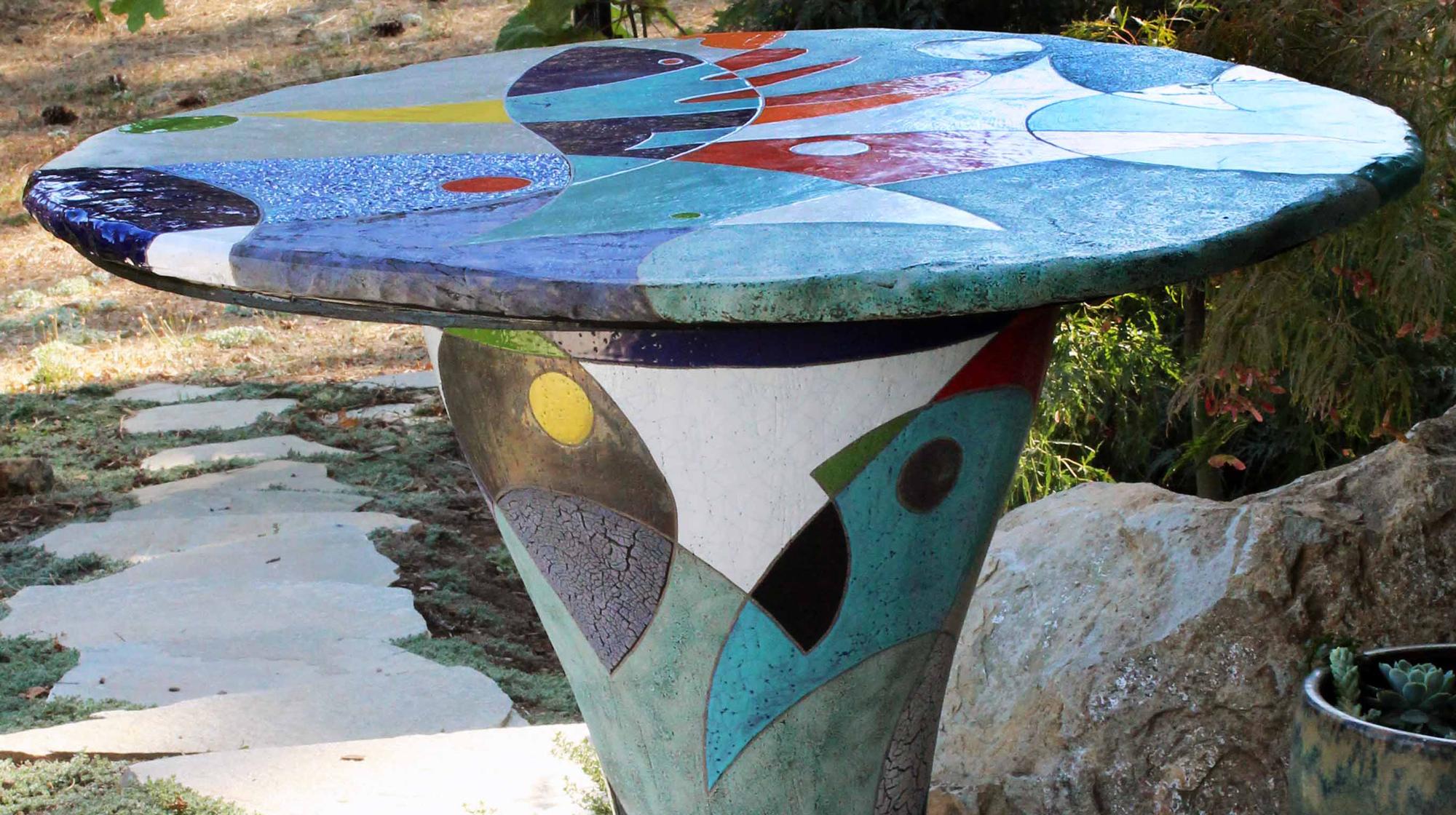 American Michael Gustavson Ceramic Indoor/Outdoor Unique Round Table 