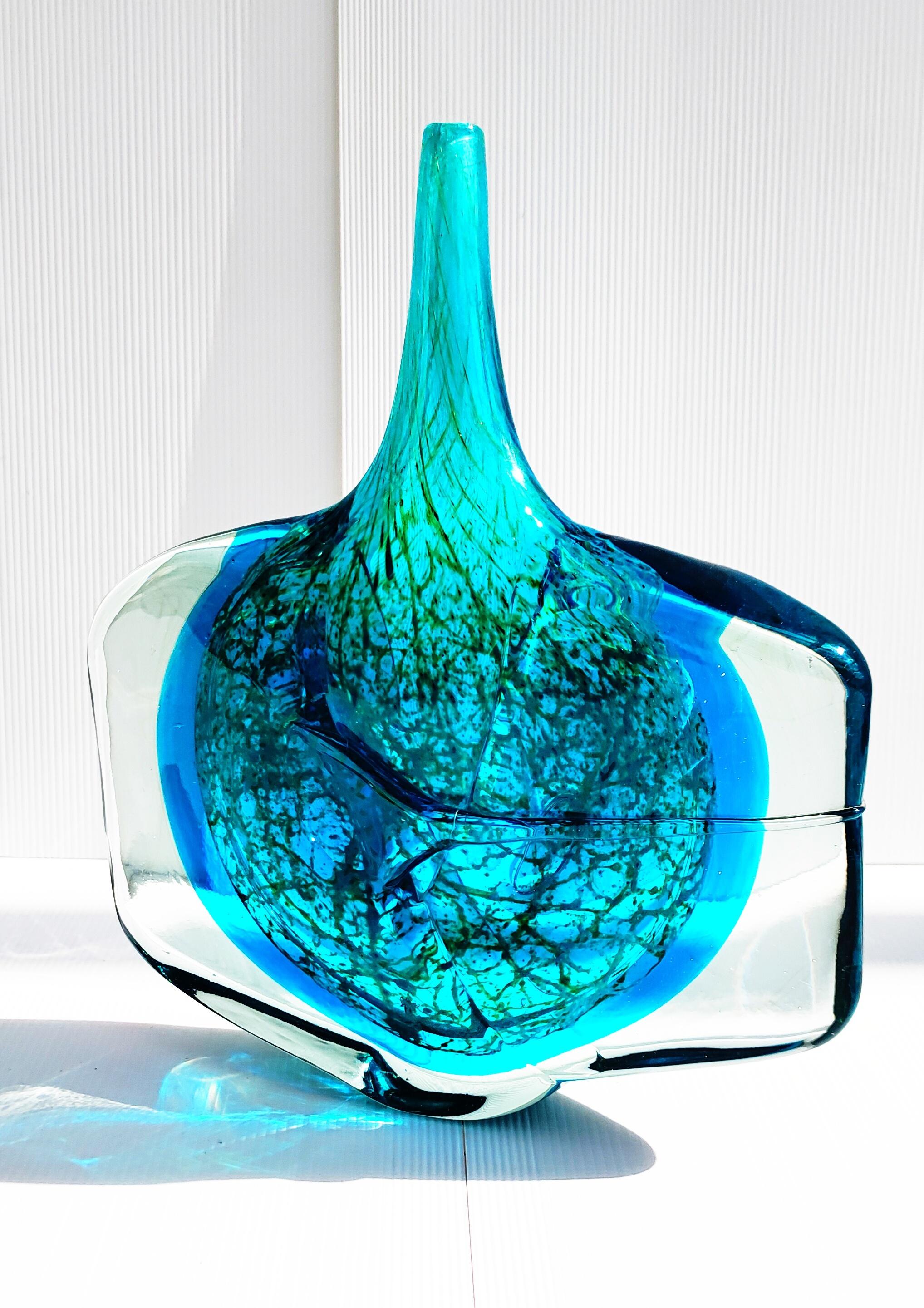 20ième siècle Vase à tête de poisson Michael Harris par Mdina Art Glass, Italie, 1970 en vente