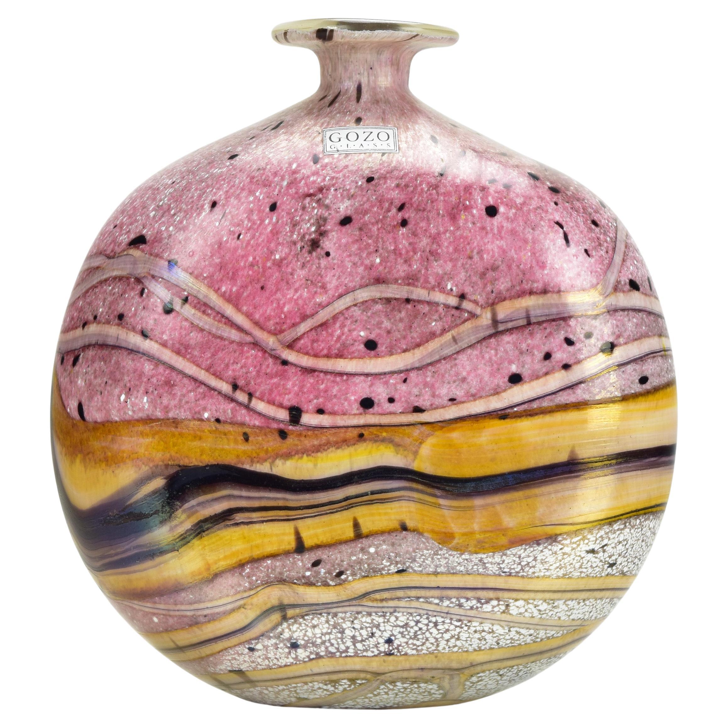 Michael Harris Gozo Malta Kunstglas Vase schillernde Oberfläche Studio Masterpiece im Angebot