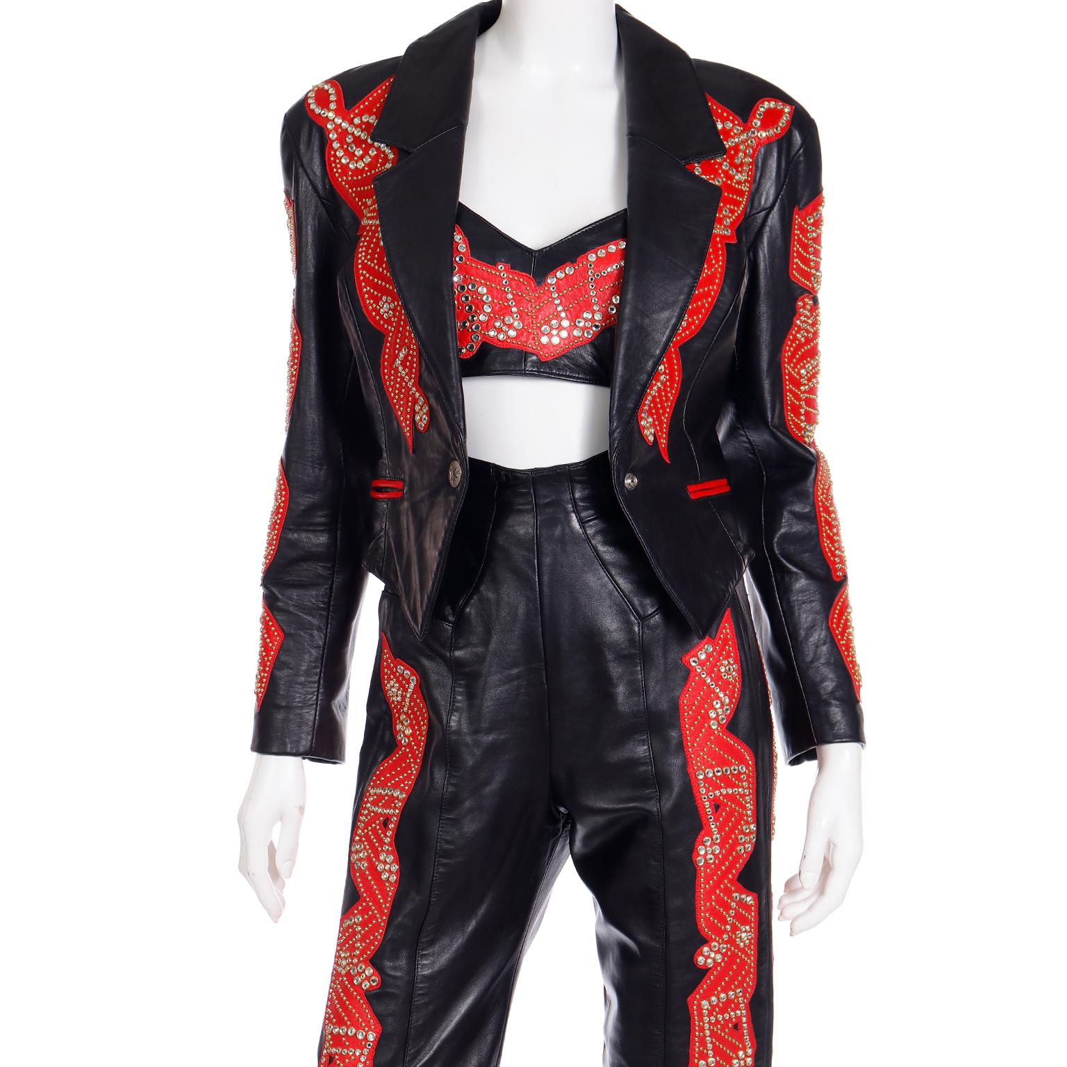 Michael Hoban North Beach - Veste bustier et pantalon en cuir noir et rouge avec notes de musique  en vente 9