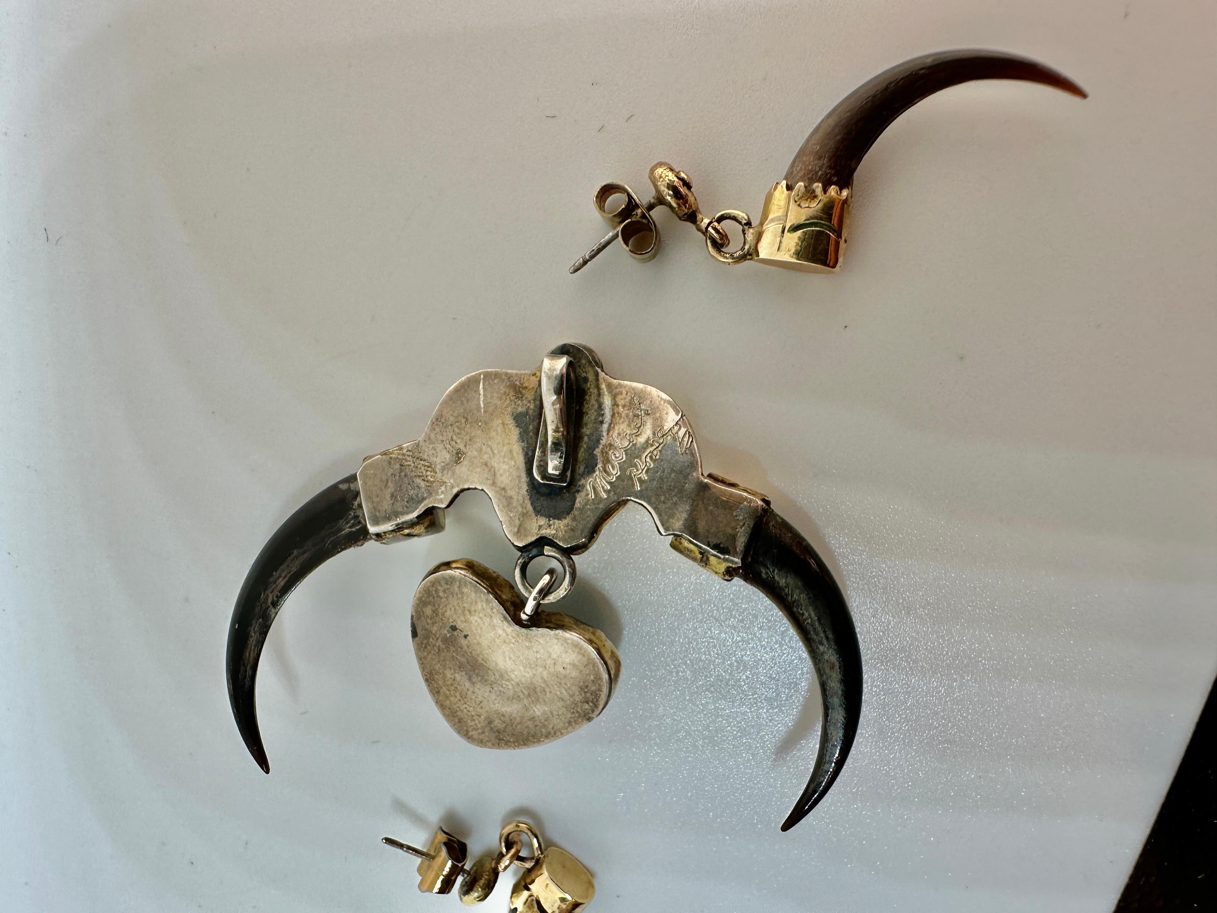Michael Horse Turquoise Heart Claw 14 Karat Gold Pendant Necklace And Earrings For Sale 4