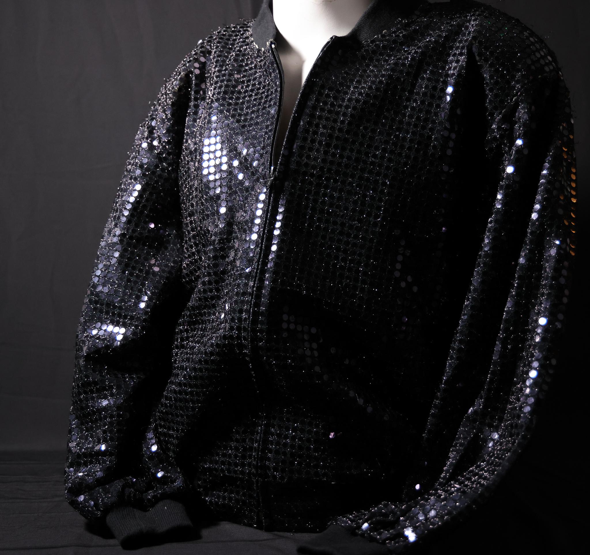 Michael Jackson possedeva e indossava una giacca nera con paillettes In condizioni buone in vendita a Jersey, GB