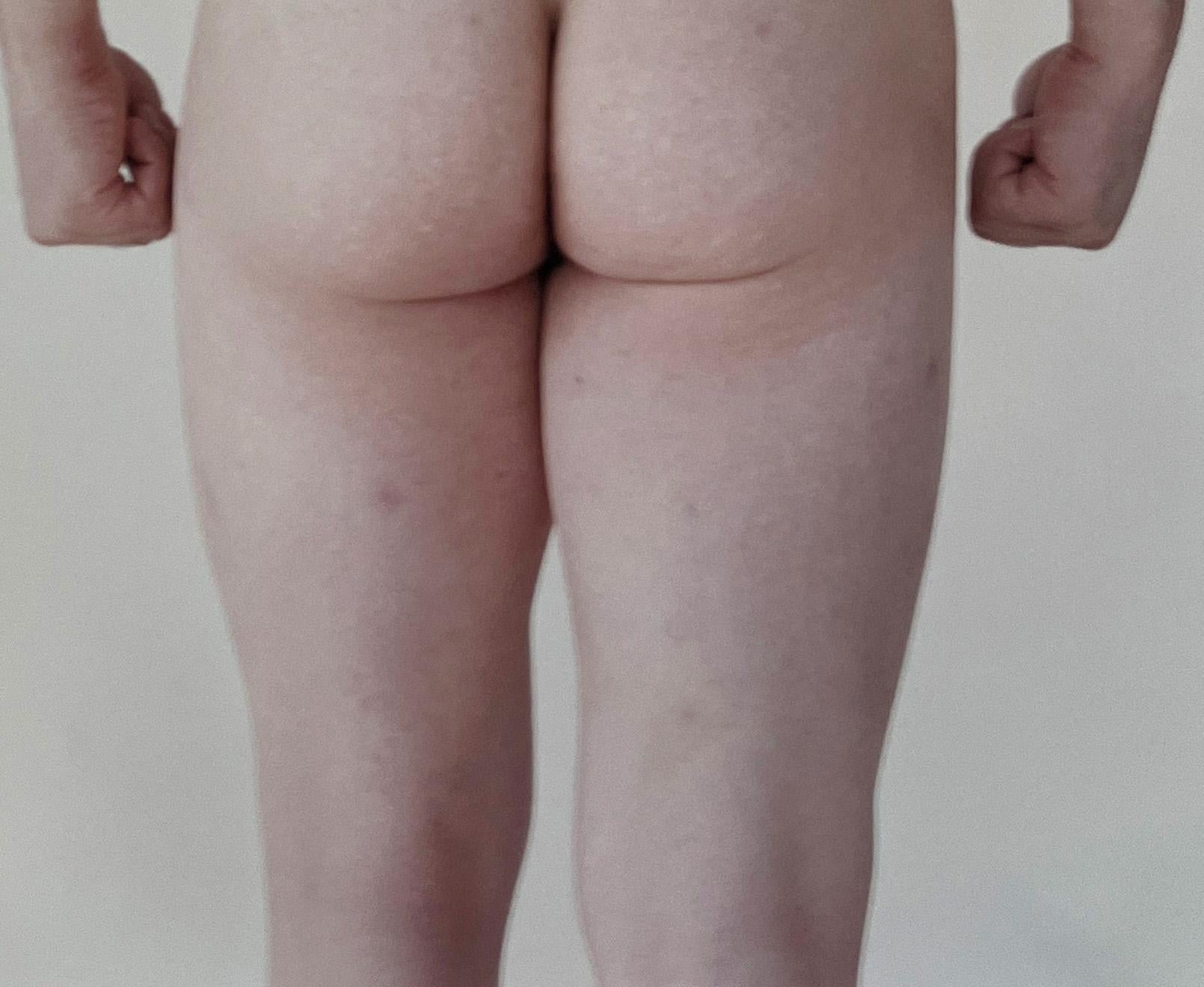 Kouros torna indietro. Fotografia di nudo in edizione limitata in vendita 1