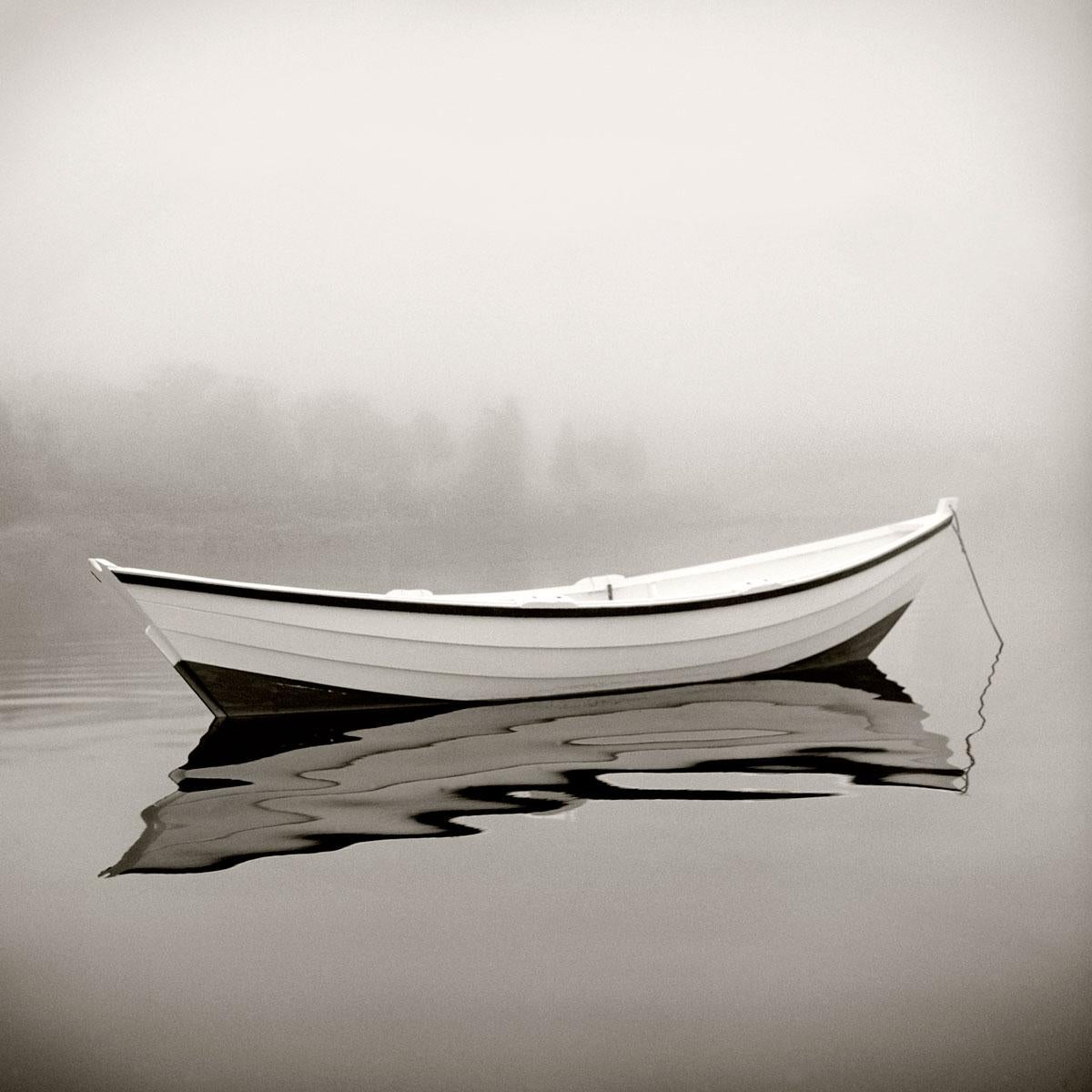Michael KAHN
Wild Rose
Silver gelatin photograph
Hand signed and numbered
Limited edition of 10
14 x 14 inches

MICHAEL KAHN
(b. 1960, United States)

Michael Kahn’s stunning seascape and spectacular sailing photographs are exhibited in art