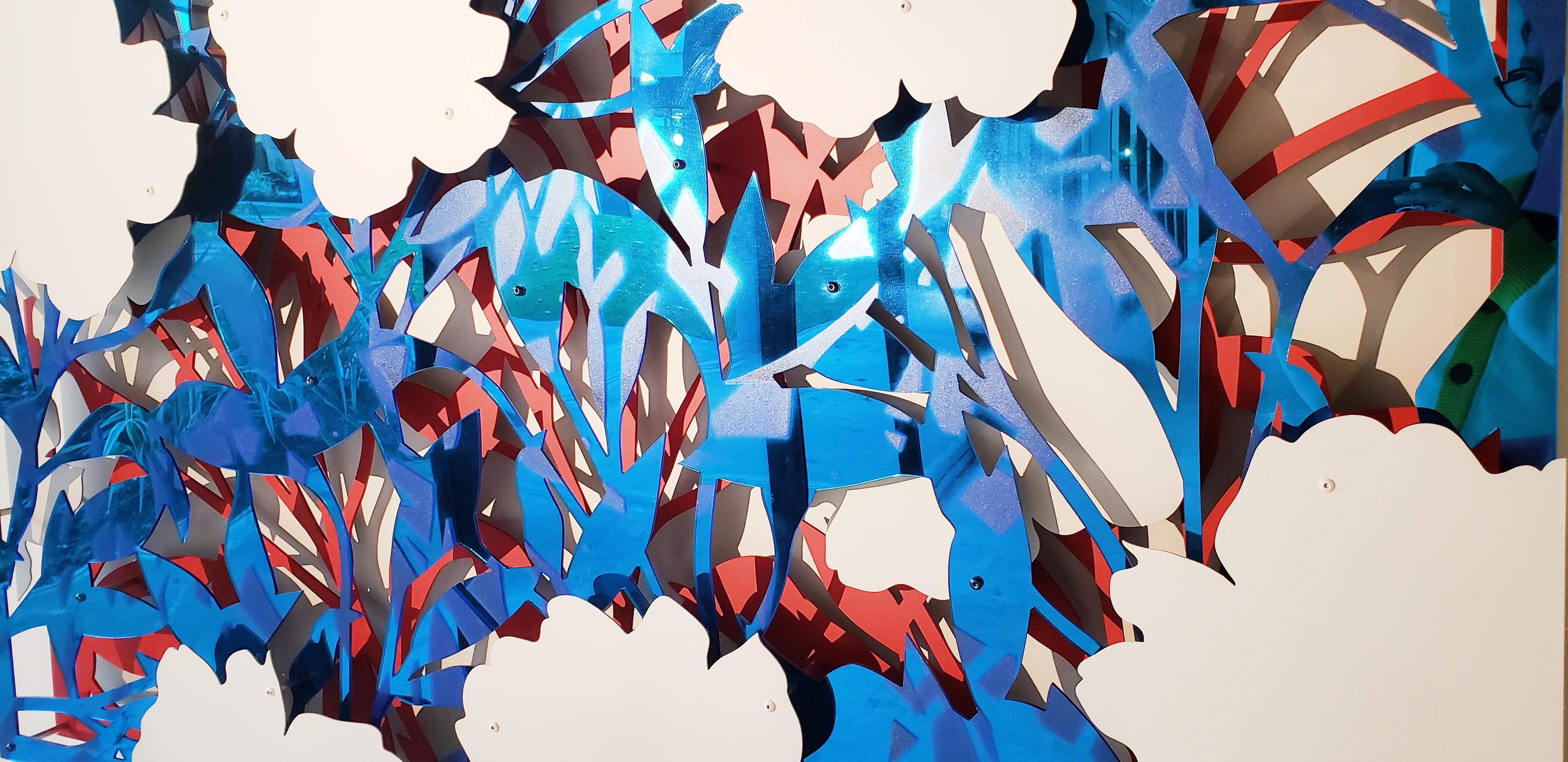 Miroir à fleurs abstrait bleu sur rouge en vente 4