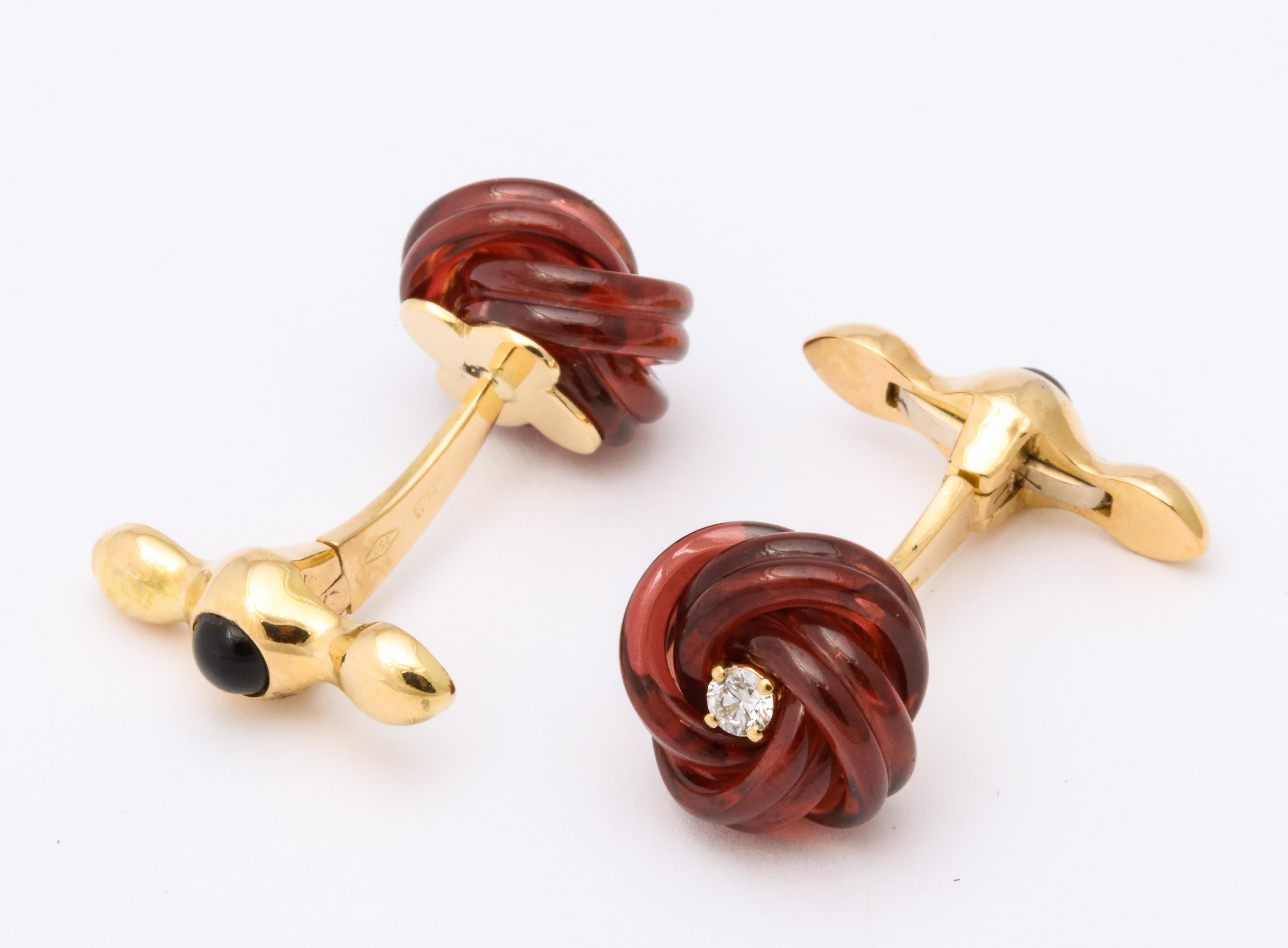 Michael Kanners Carved Garnet Diamond Magic Knot Cufflinks In New Condition In Bal Harbour, FL