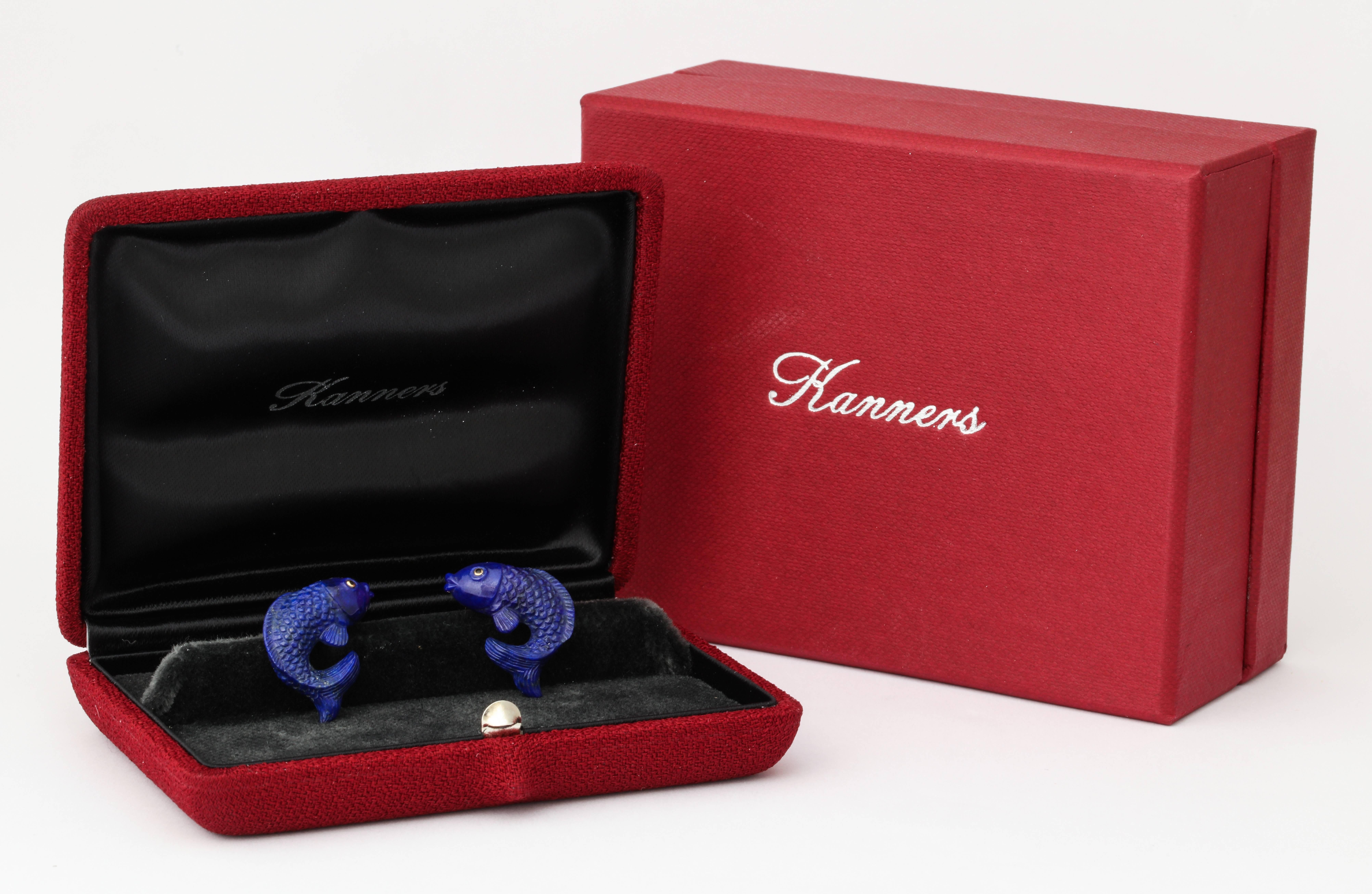 Michael Kanners Lapis Lazuli and Gold Fish Cufflinks In New Condition For Sale In Bal Harbour, FL