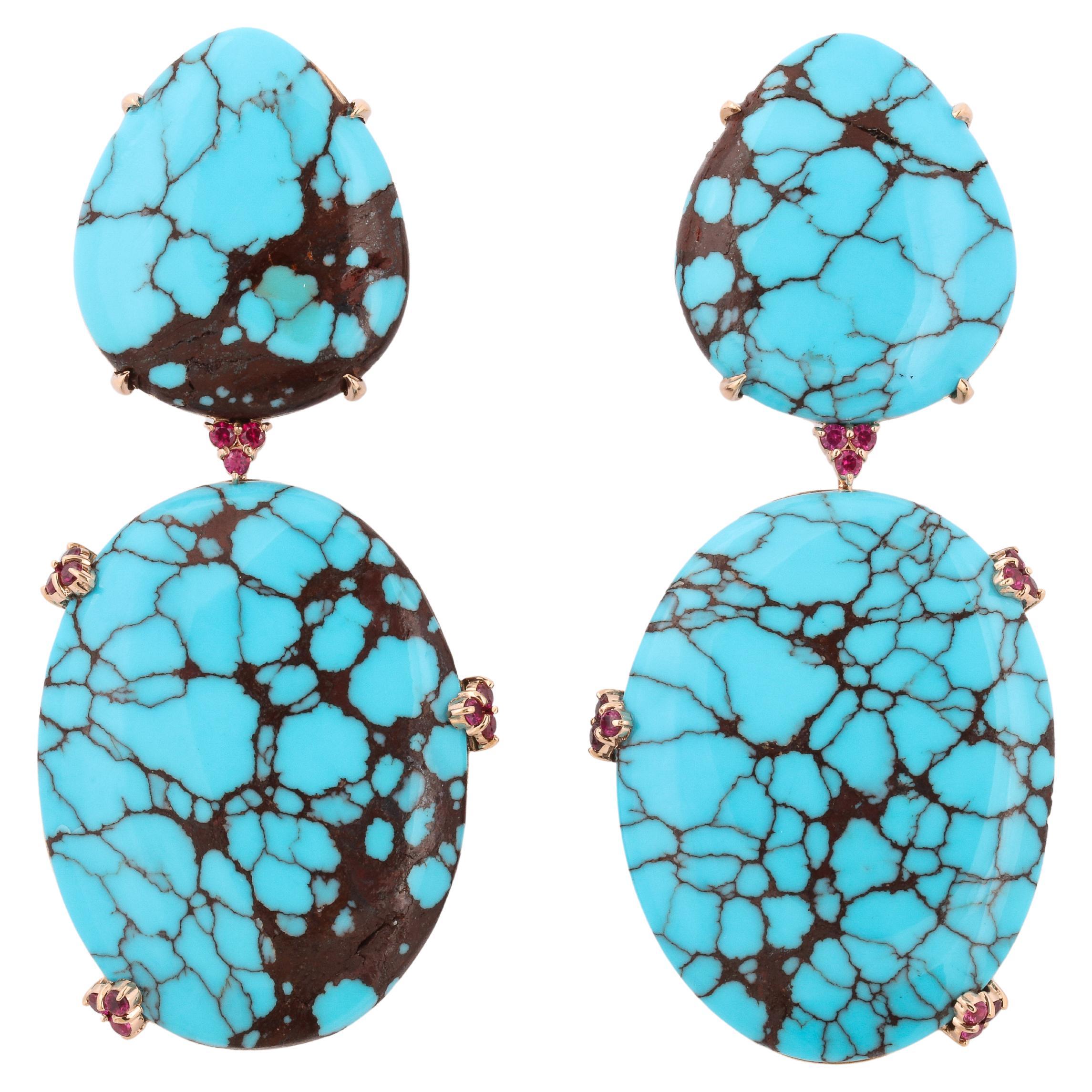 Michael Kanners Boucles d'oreilles en goutte en or rose, turquoise naturelle et rubis en vente