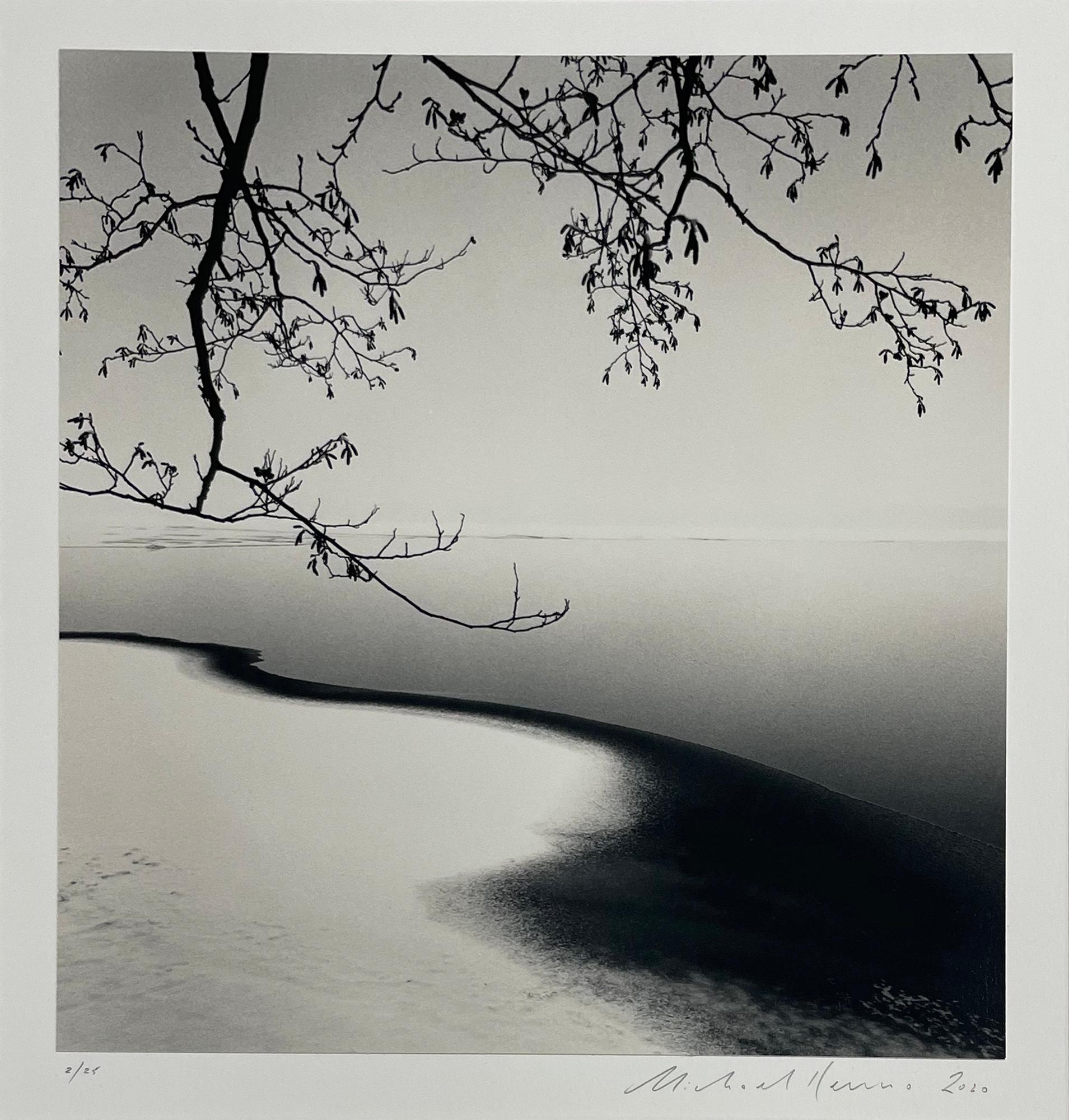Hyomon, Study 1, Hokkaido, Japon - Gris Black and White Photograph par Michael Kenna