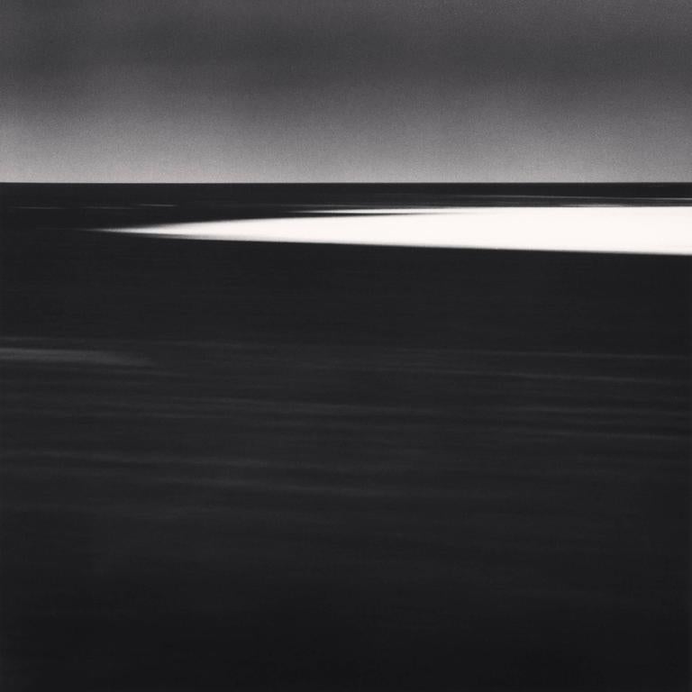 Black and White Photograph Michael Kenna - Coulée de glace, Cap Hinode, Hokkaido, Japon