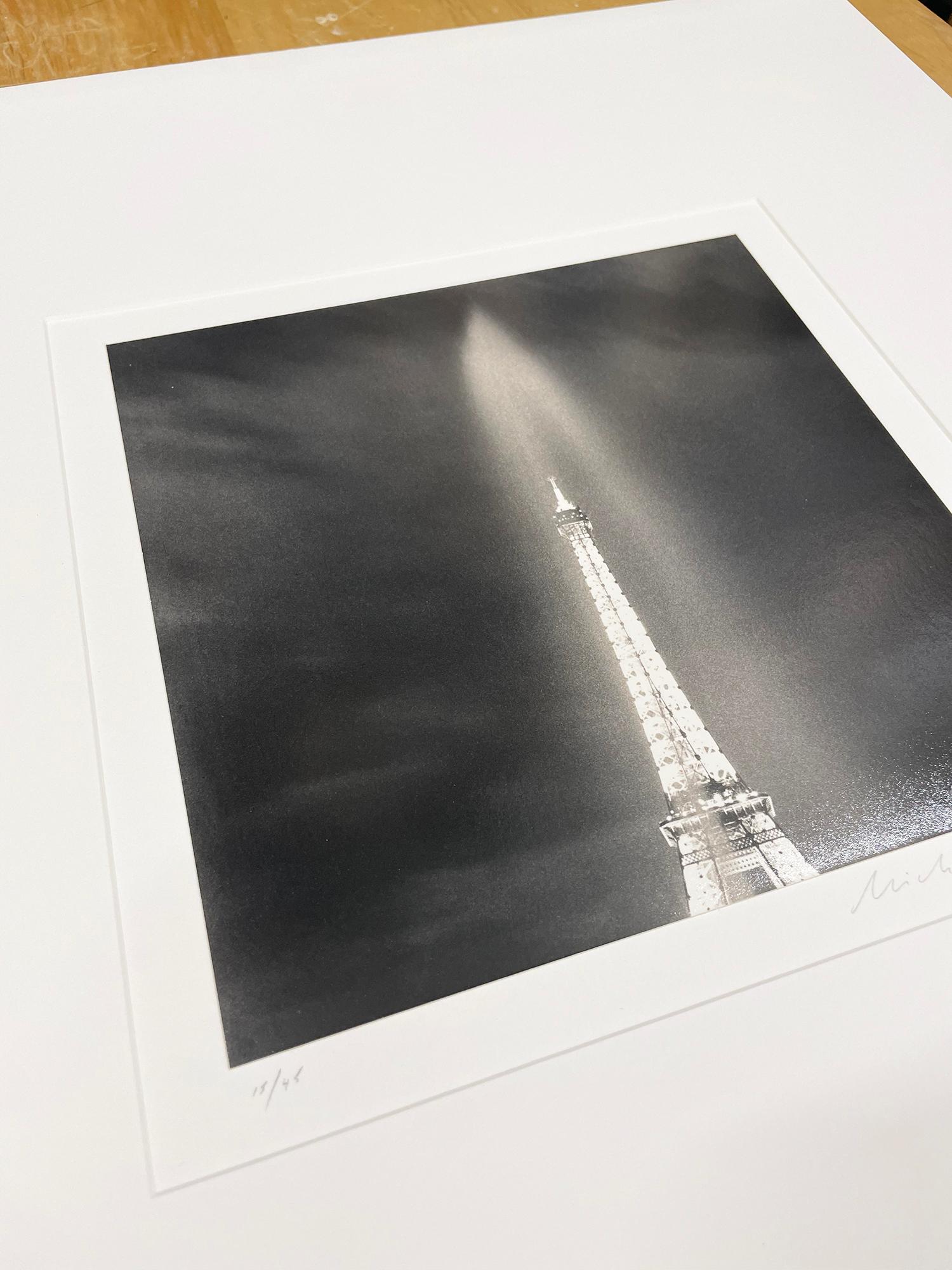 Conto alla rovescia del millennio, Parigi, Francia - Fotografia in bianco e nero, Architettura in vendita 1