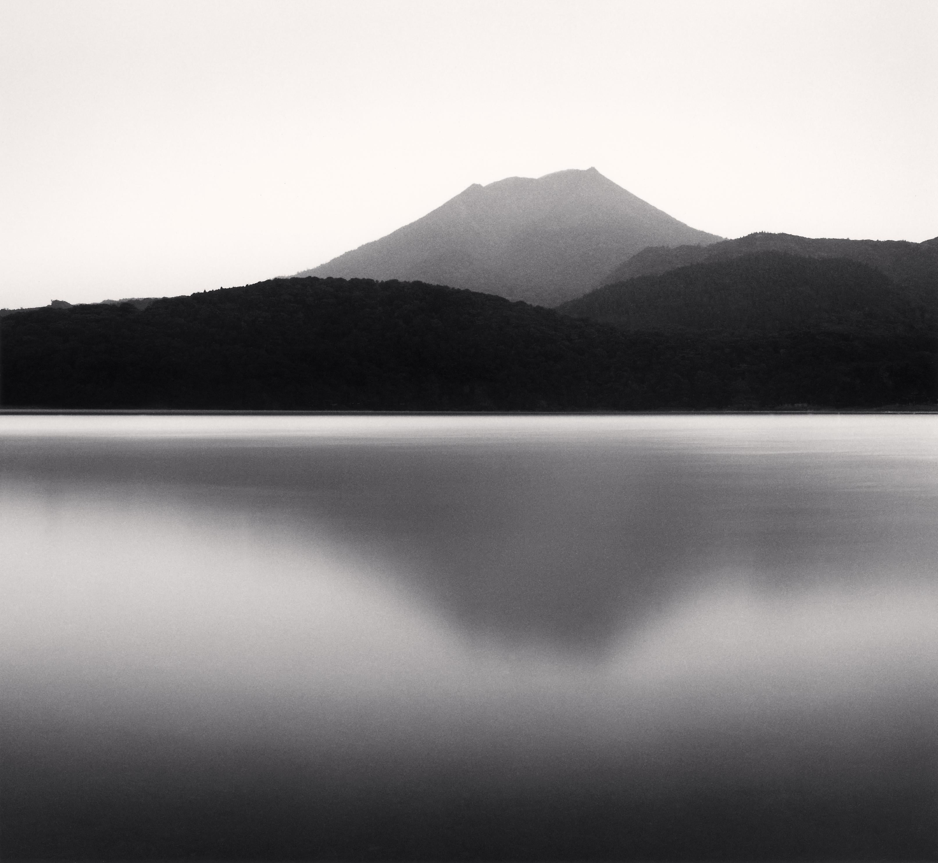 Black and White Photograph Michael Kenna - Mt. Takachiho, lac Miike, Kyushu