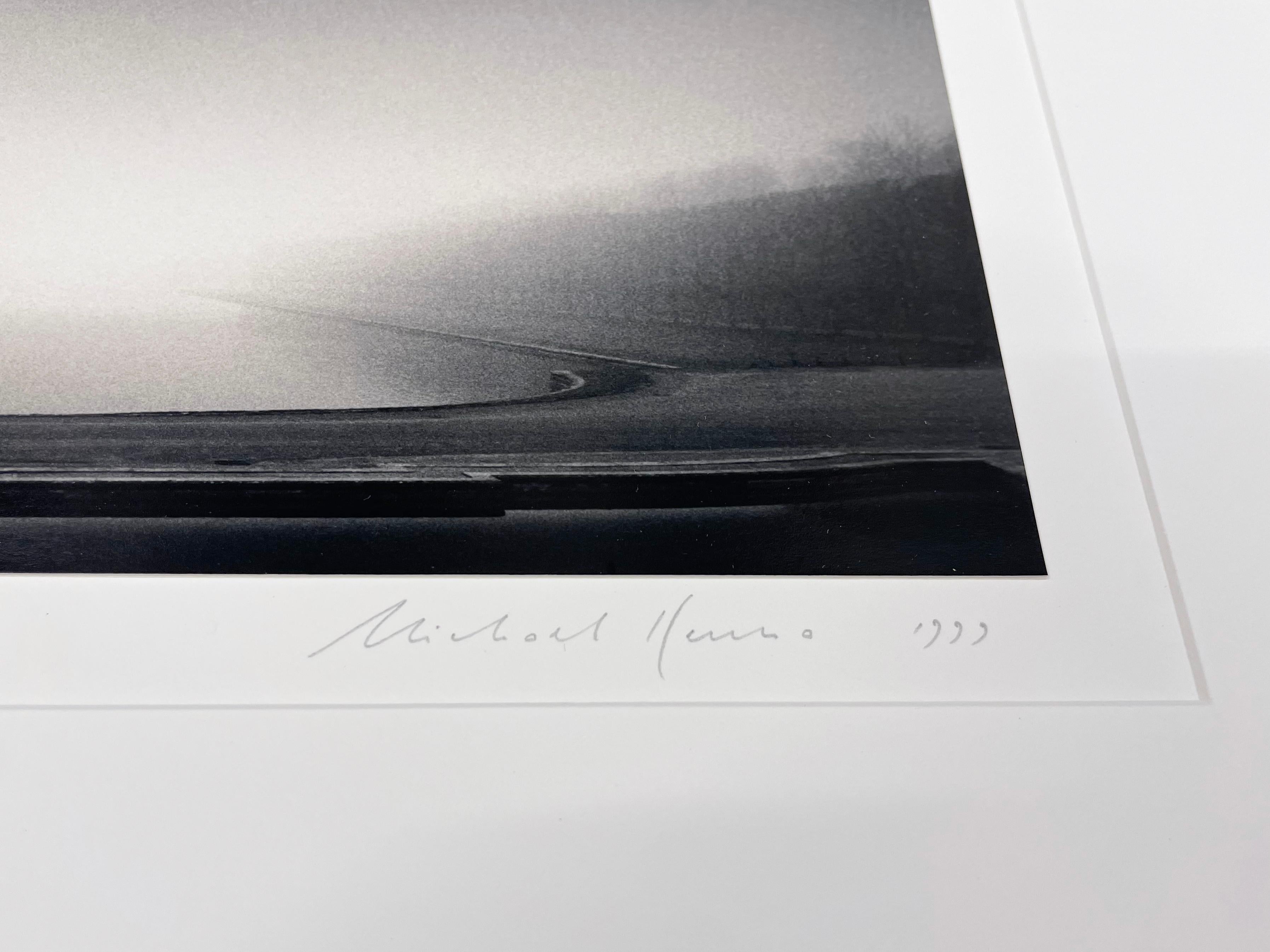 Petit Canal, Versailles, Frankreich (Grau), Black and White Photograph, von Michael Kenna