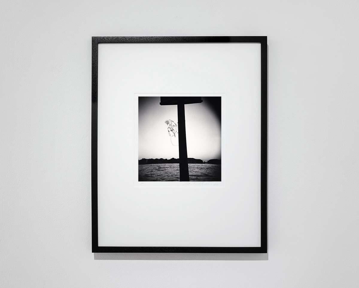 Dibujo con alambre y Giudecca, Venecia, Italia - Photograph de Michael Kenna