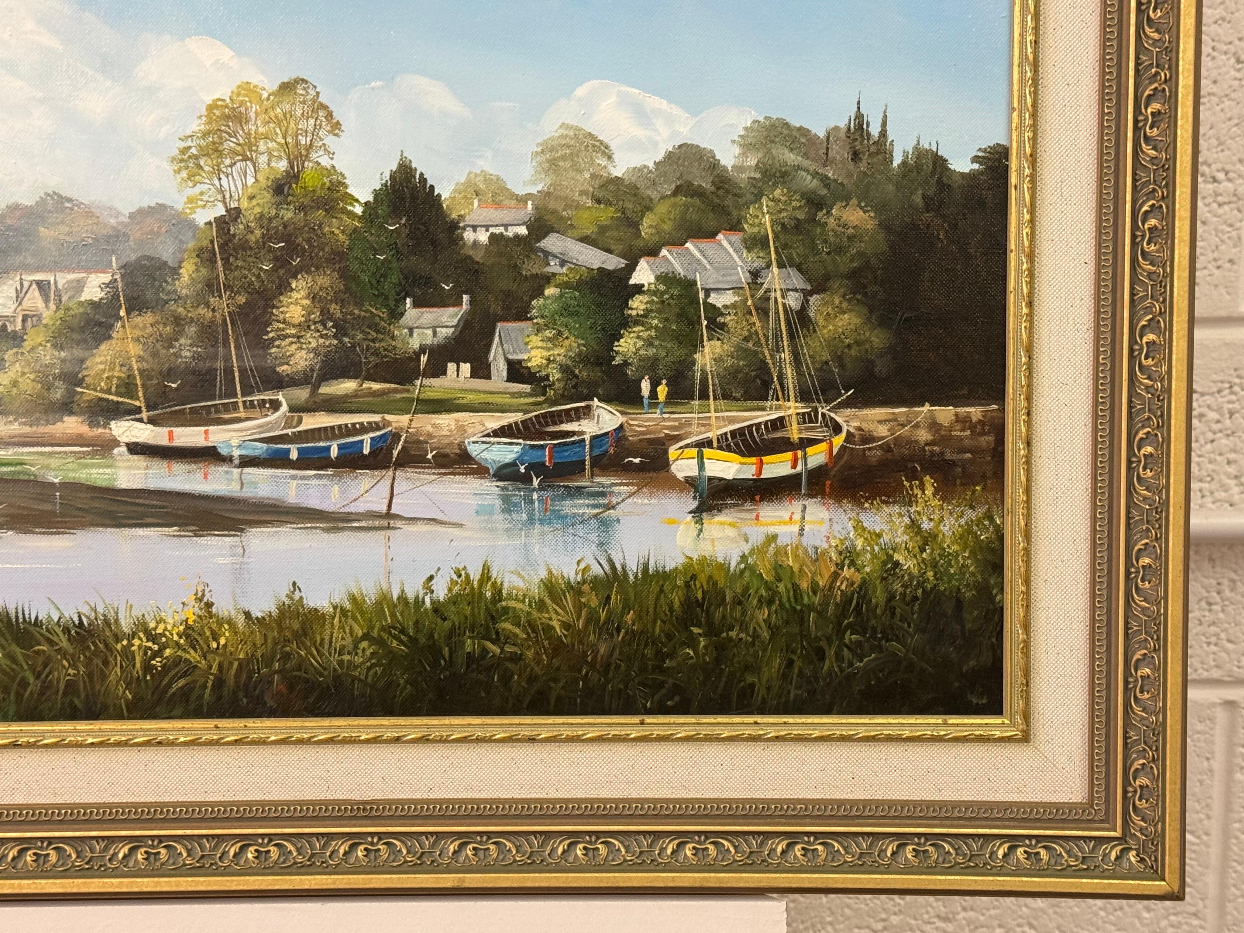 Pintura de Figuras y Barcos en el Puerto de Truro con la Catedral por un Artista Británico en venta 11