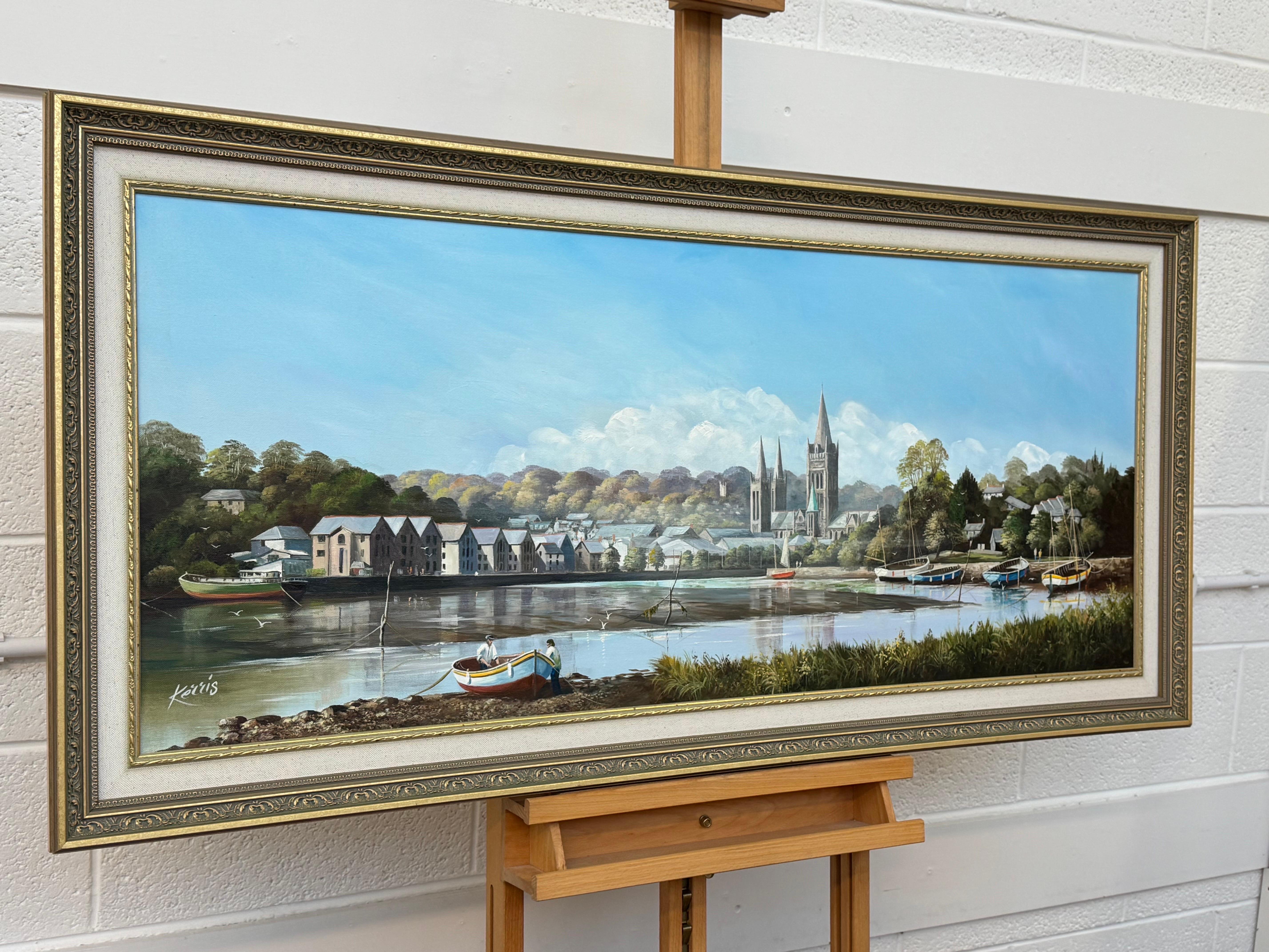 Pintura de Figuras y Barcos en el Puerto de Truro con la Catedral por un Artista Británico - Painting de Michael Kerris