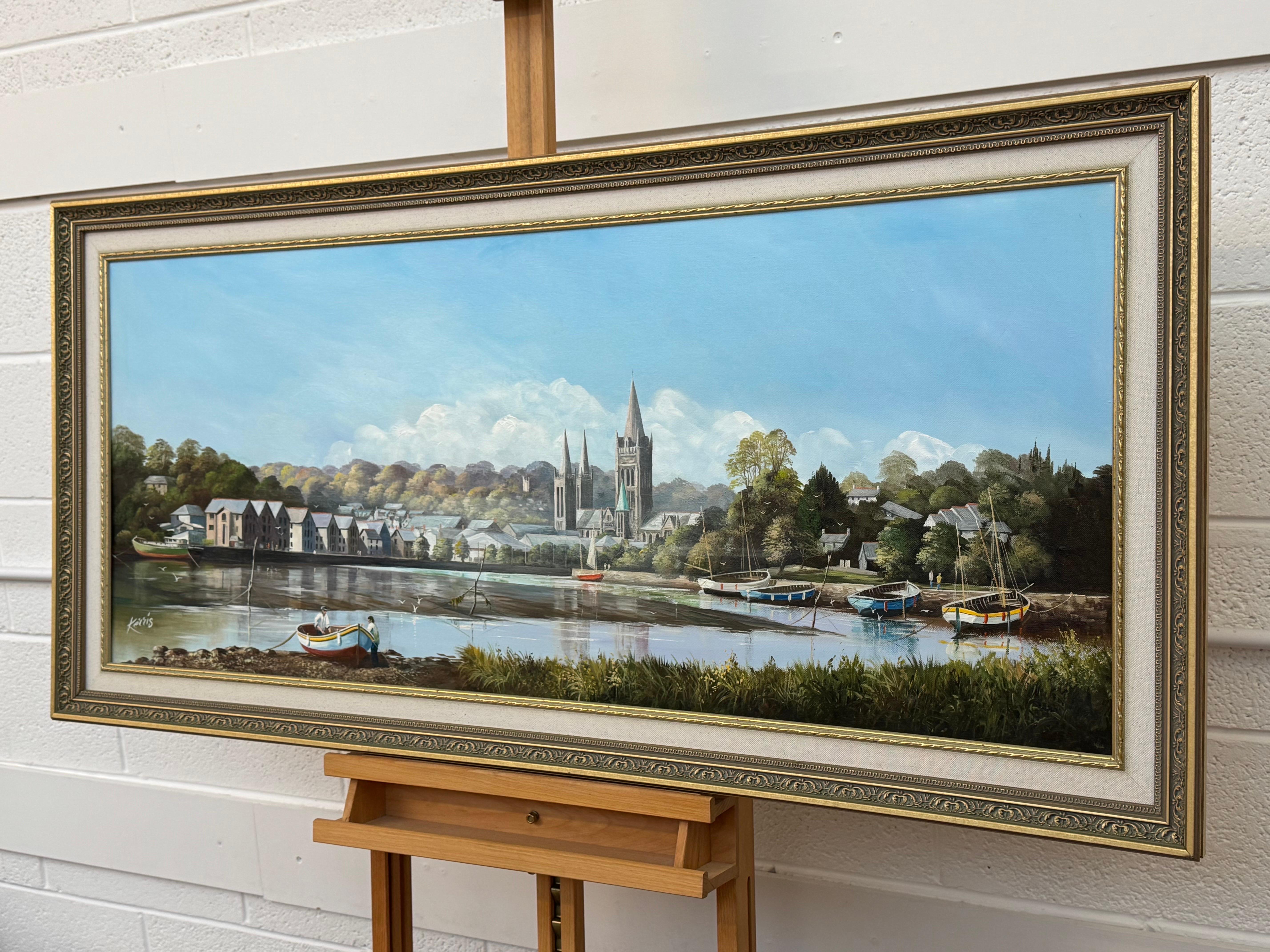 Pintura de Figuras y Barcos en el Puerto de Truro con la Catedral por un Artista Británico - Figurative Painting Gris de Michael Kerris