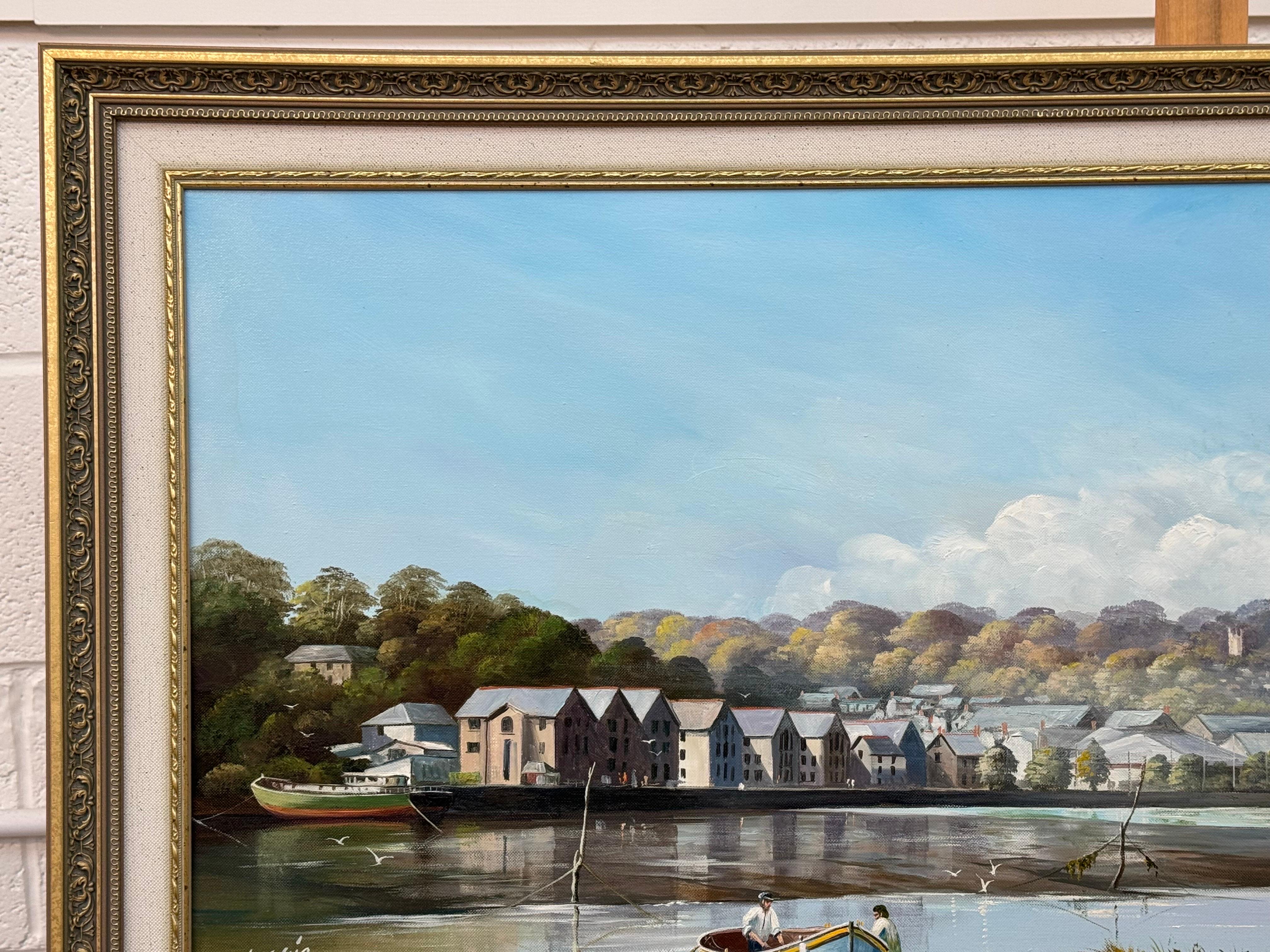 Pintura de Figuras y Barcos en el Puerto de Truro con la Catedral por un Artista Británico en venta 3