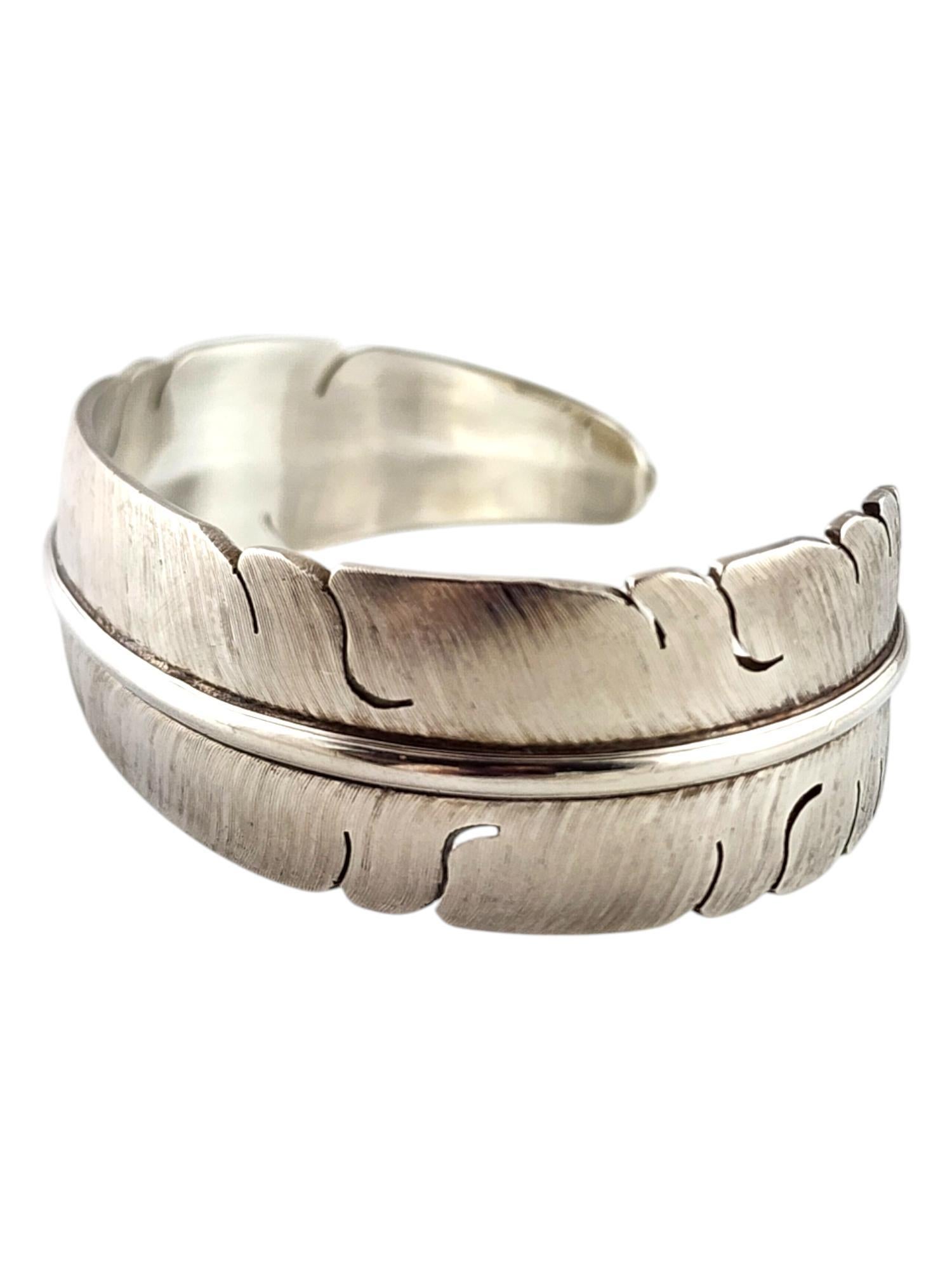 Michael Kirk Sterling Silber Navajo Feder Manschettenknopf Armband #20060 im Zustand „Gut“ in Washington Depot, CT