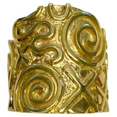 Michael Kneebone 18k Yellow Gold Petroglyph Ring