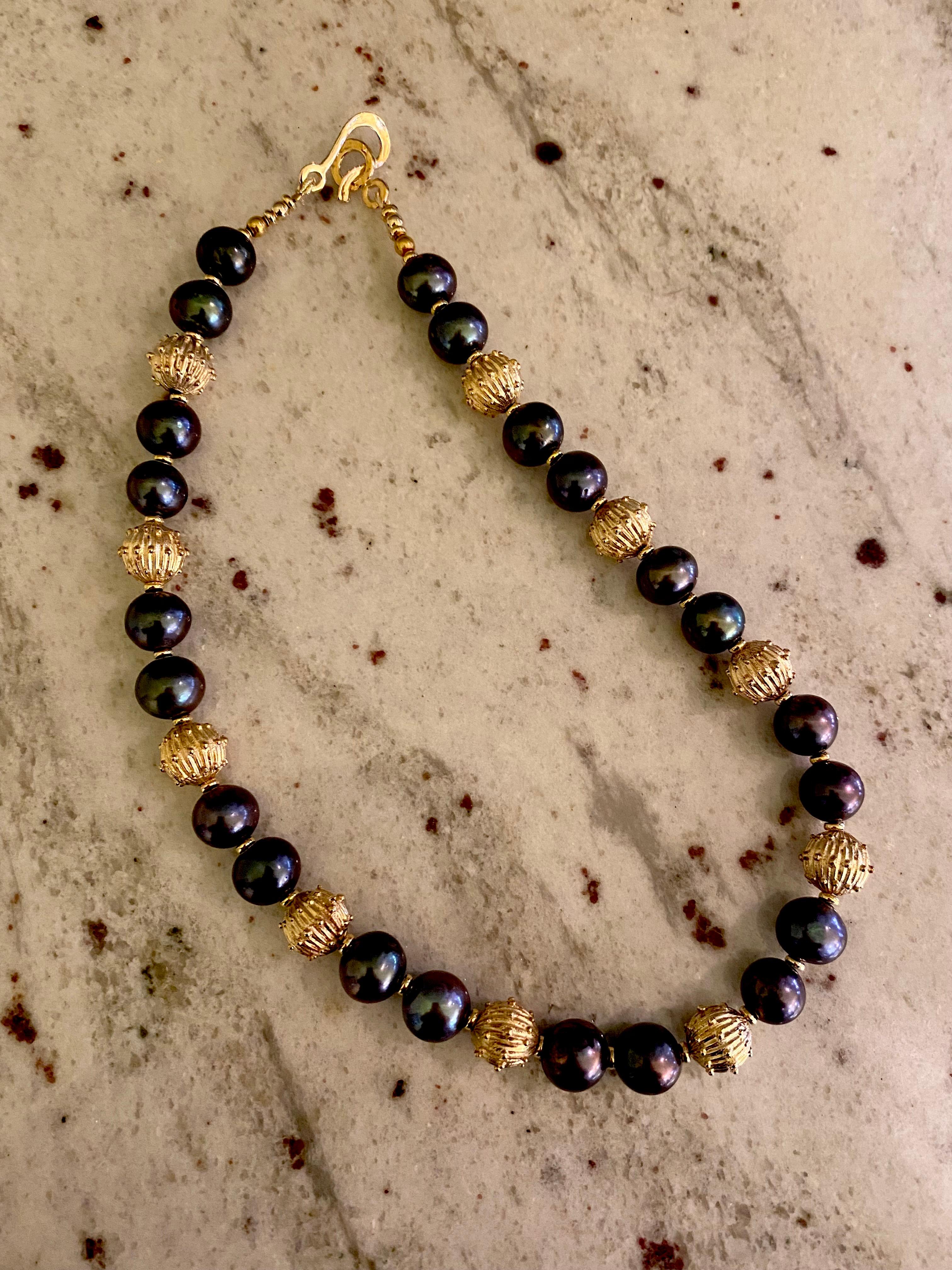 black pearl bead necklace