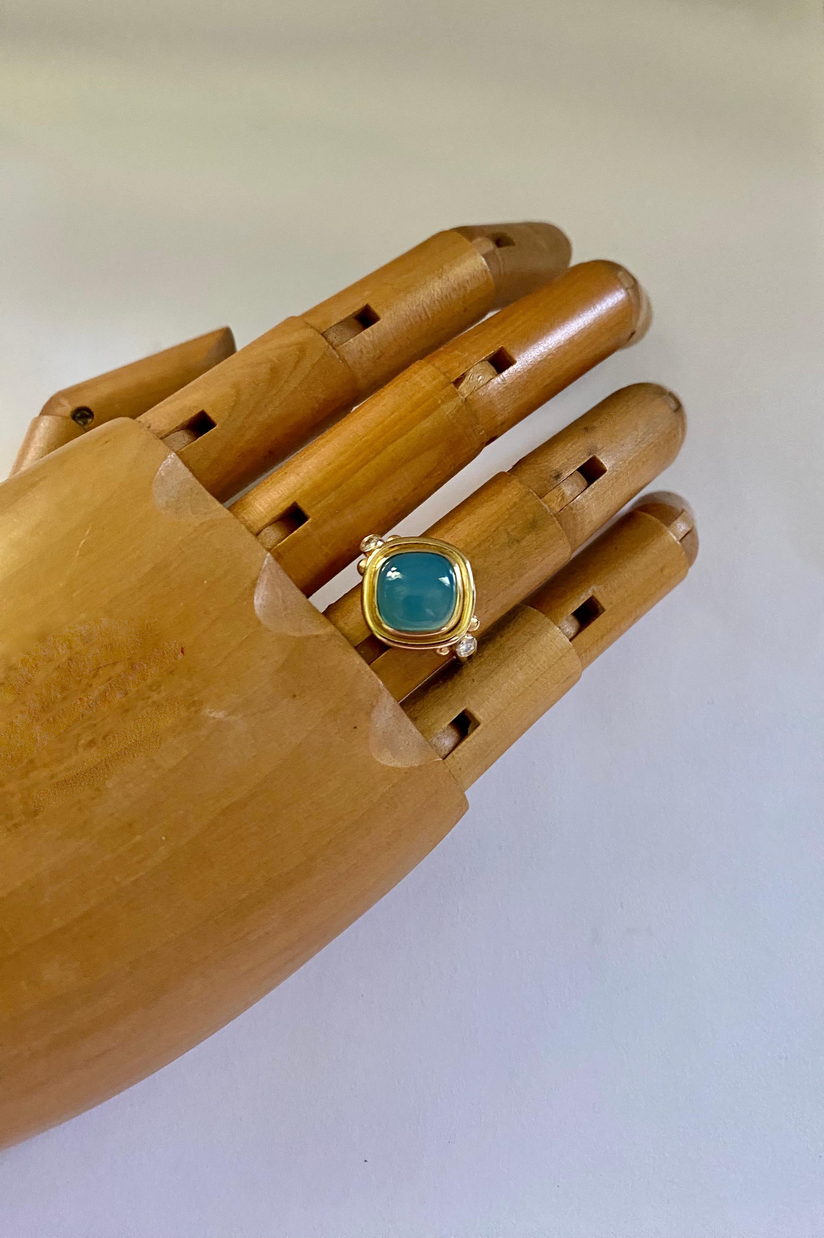 Michael Kneebone Ring aus blauem Chalcedon mit weißem Diamanten im Archaikstil im Angebot 4