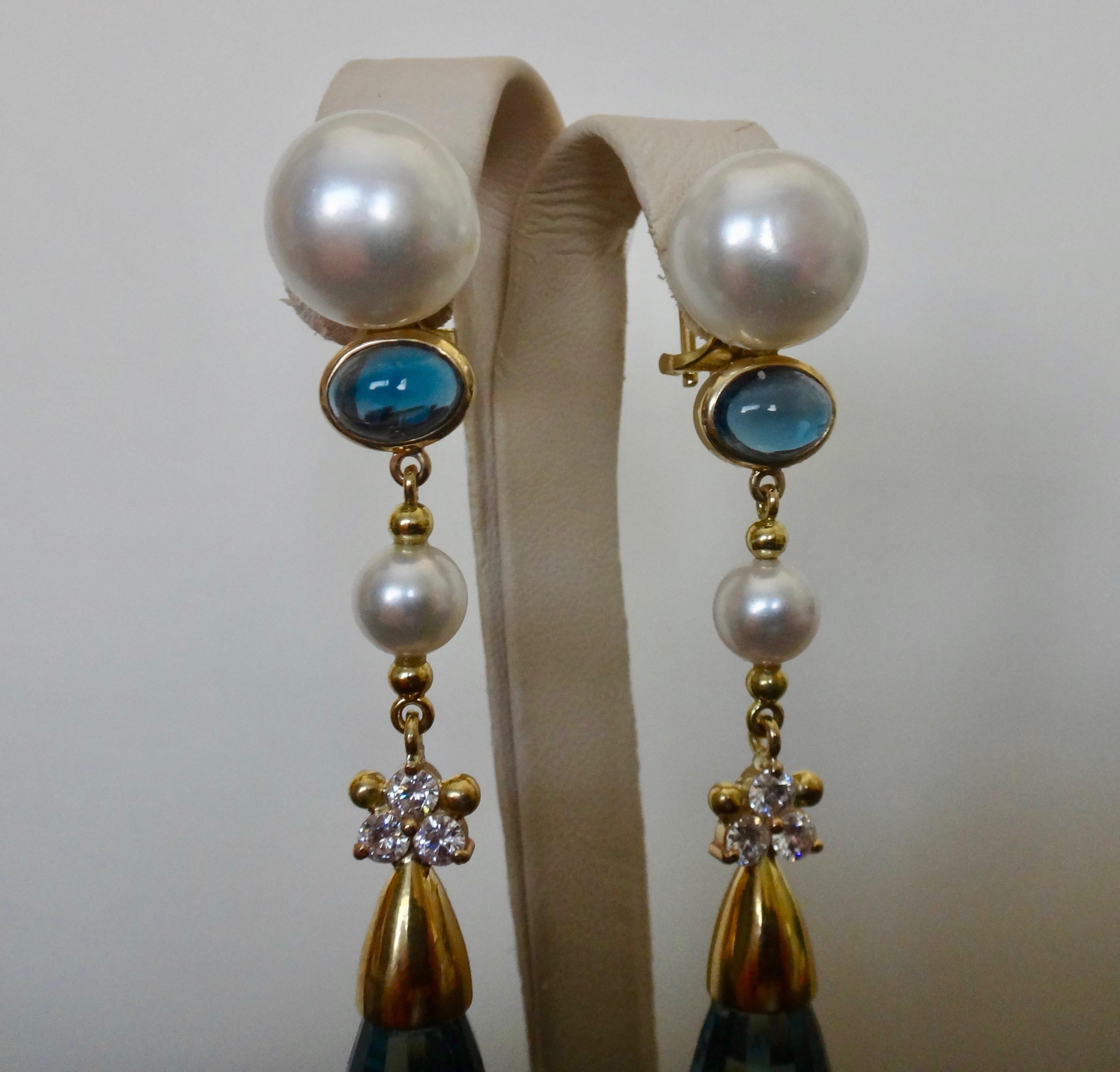 Michael Kneebone Pendants d'oreilles en topaze bleue, perle briolette et diamant en vente 4
