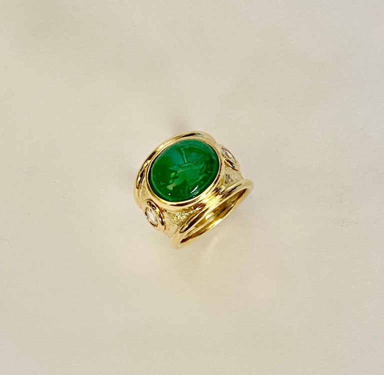 Women's or Men's Michael Kneebone Cabochon Emerald Rose Cut Diamond 18k Gold Bombe Ring For Sale