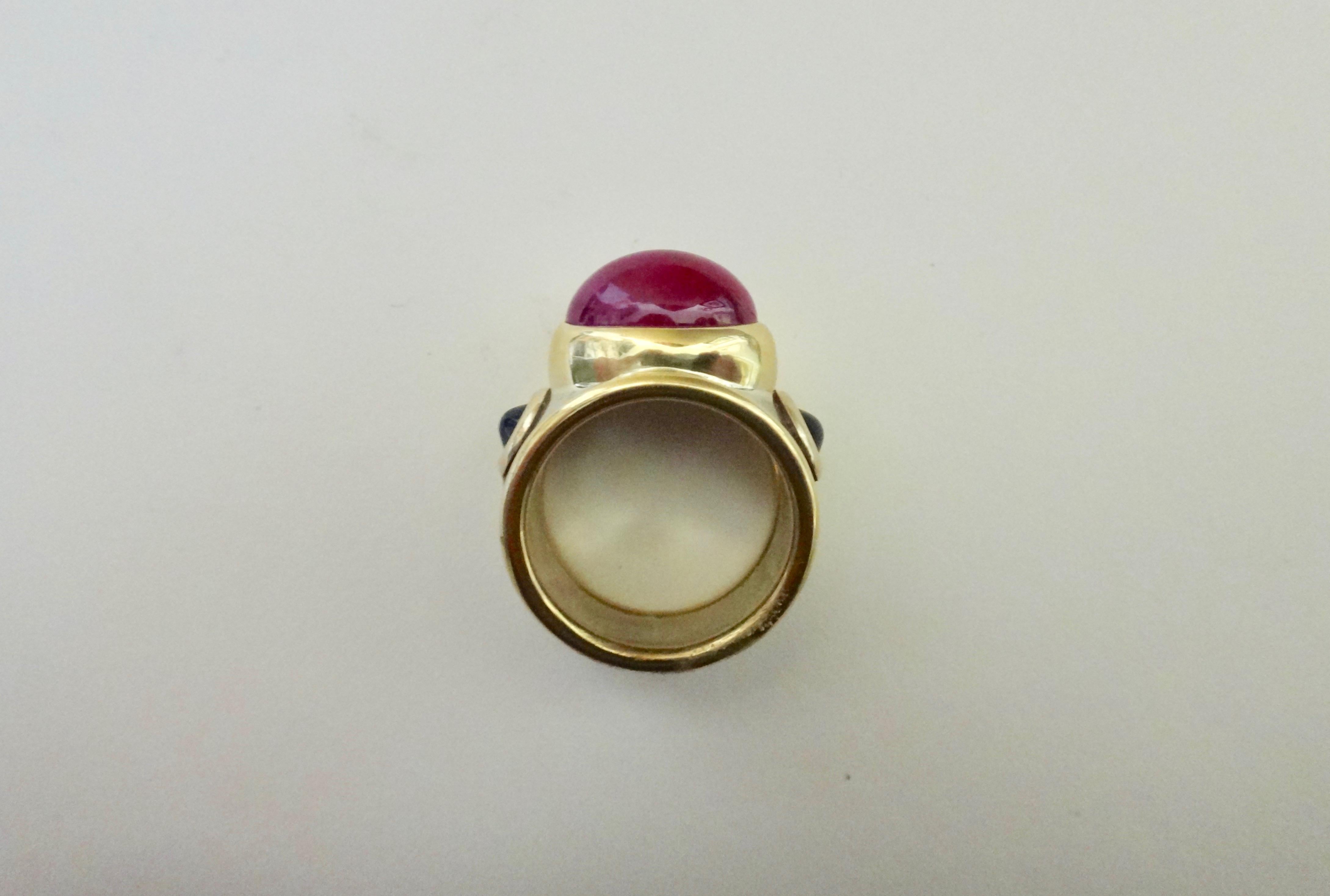 Women's or Men's Michael Kneebone Cabochon Ruby Blue Sapphire Two-Tone Bombe Ring