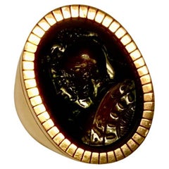 Michael Kneebone Zigeunerring aus Roségold mit geschnitztem Achat-Intaglio