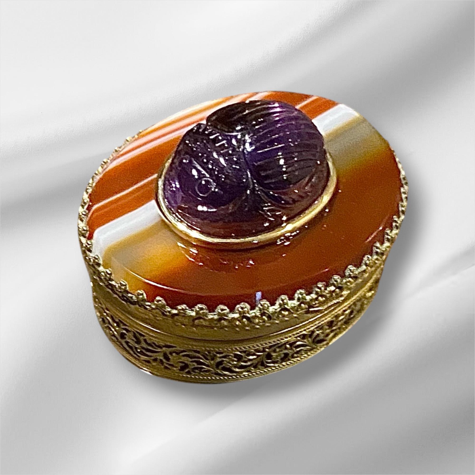 Contemporary Michael Kneebone Carved Amethyst Scarab Banded Agate Gilt Bronze Gold Ring Box For Sale