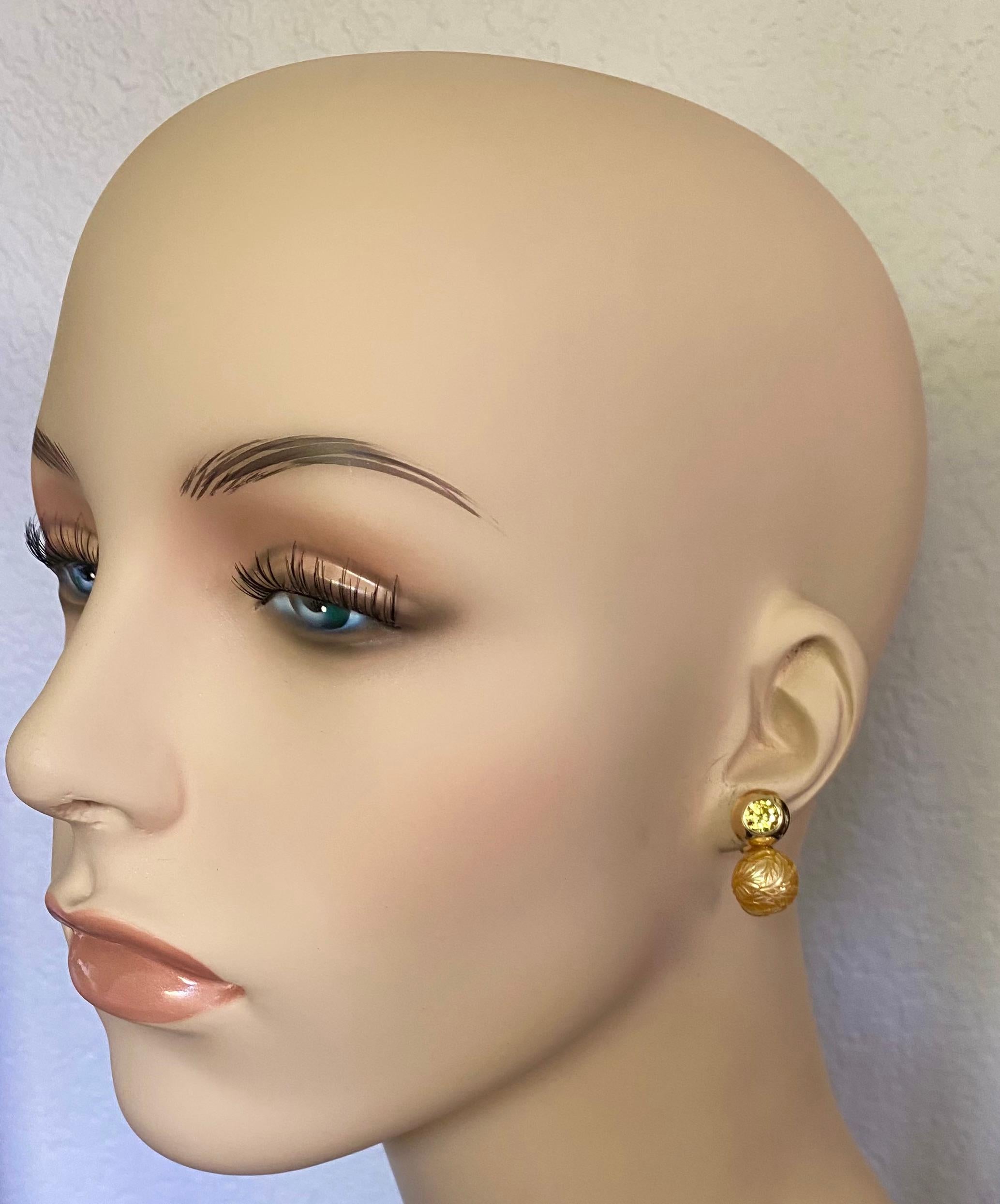 Michael Kneebone Carved Golden South Seas Pearl Yellow Sapphire Drop Earrings In New Condition For Sale In Austin, TX