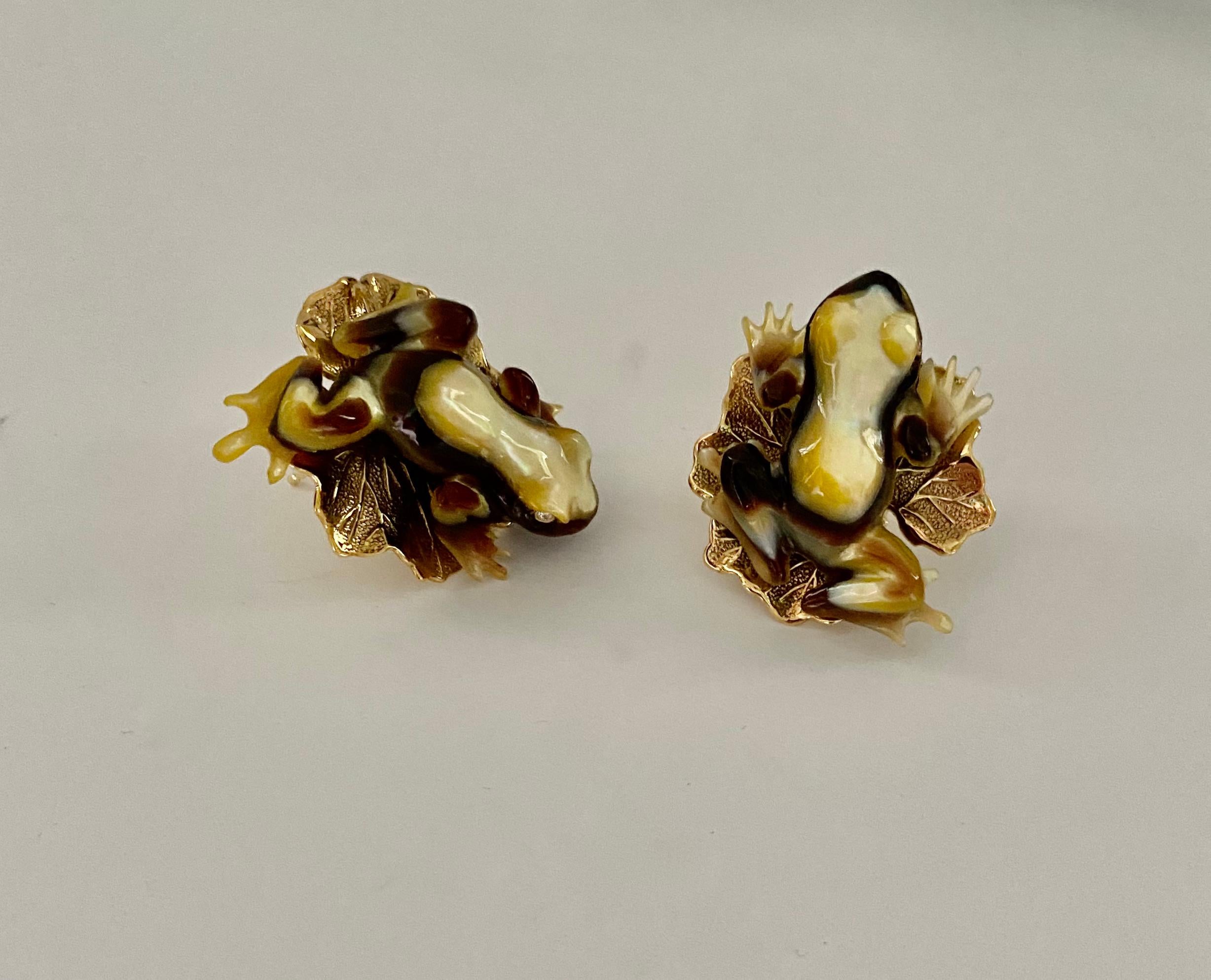 Michael Kneebone Carved Shell Tree Frog Diamond Leaf Earrings In New Condition For Sale In Austin, TX