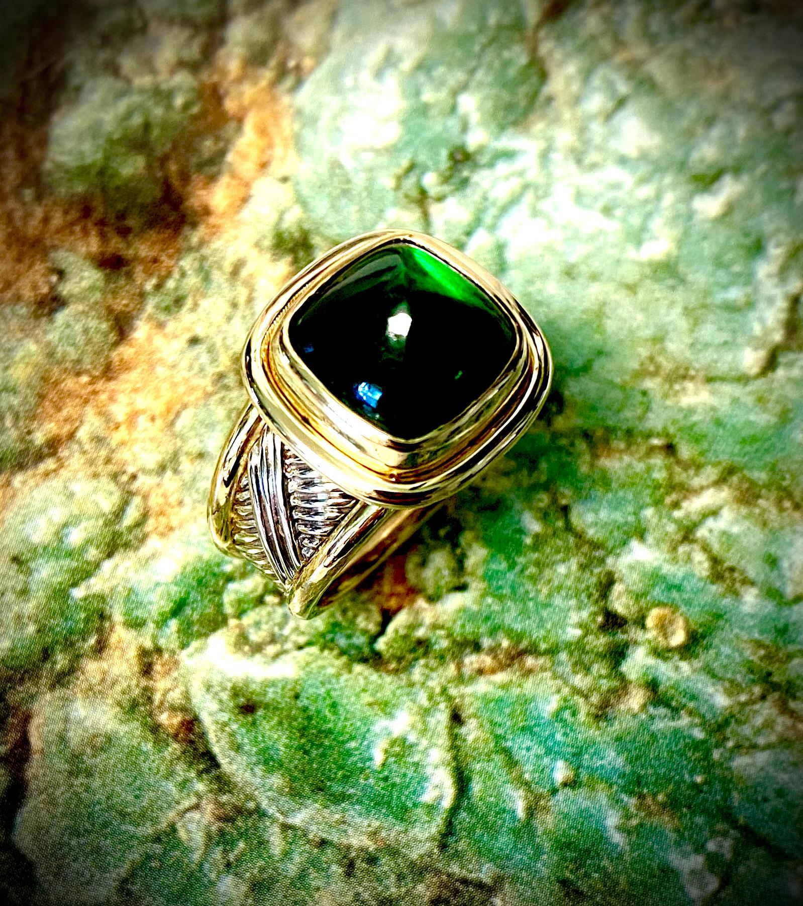 Contemporary Michael Kneebone Chrome Tourmaline Sugarloaf Cabochon Two Tone Woven Ring For Sale