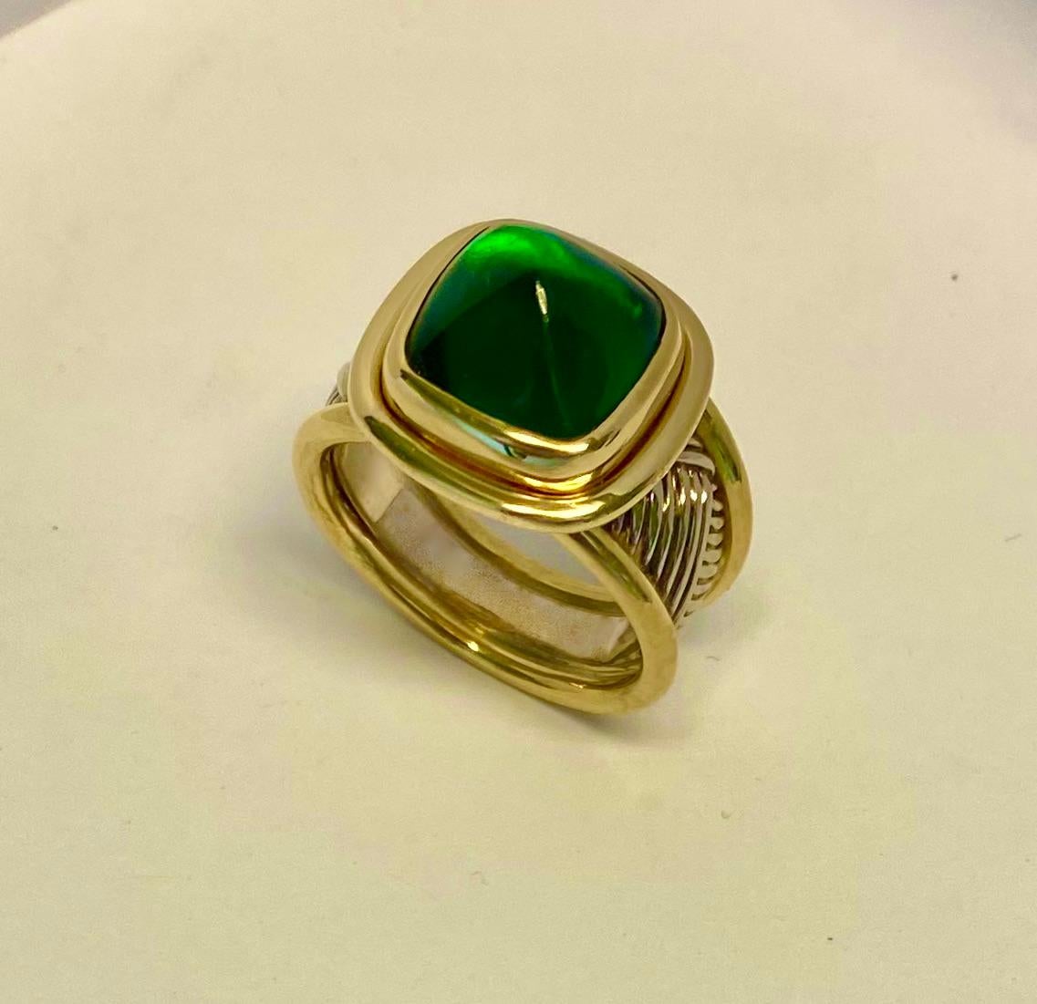 Michael Kneebone Chrome Tourmaline Sugarloaf Cabochon Two Tone Woven Ring In New Condition For Sale In Austin, TX