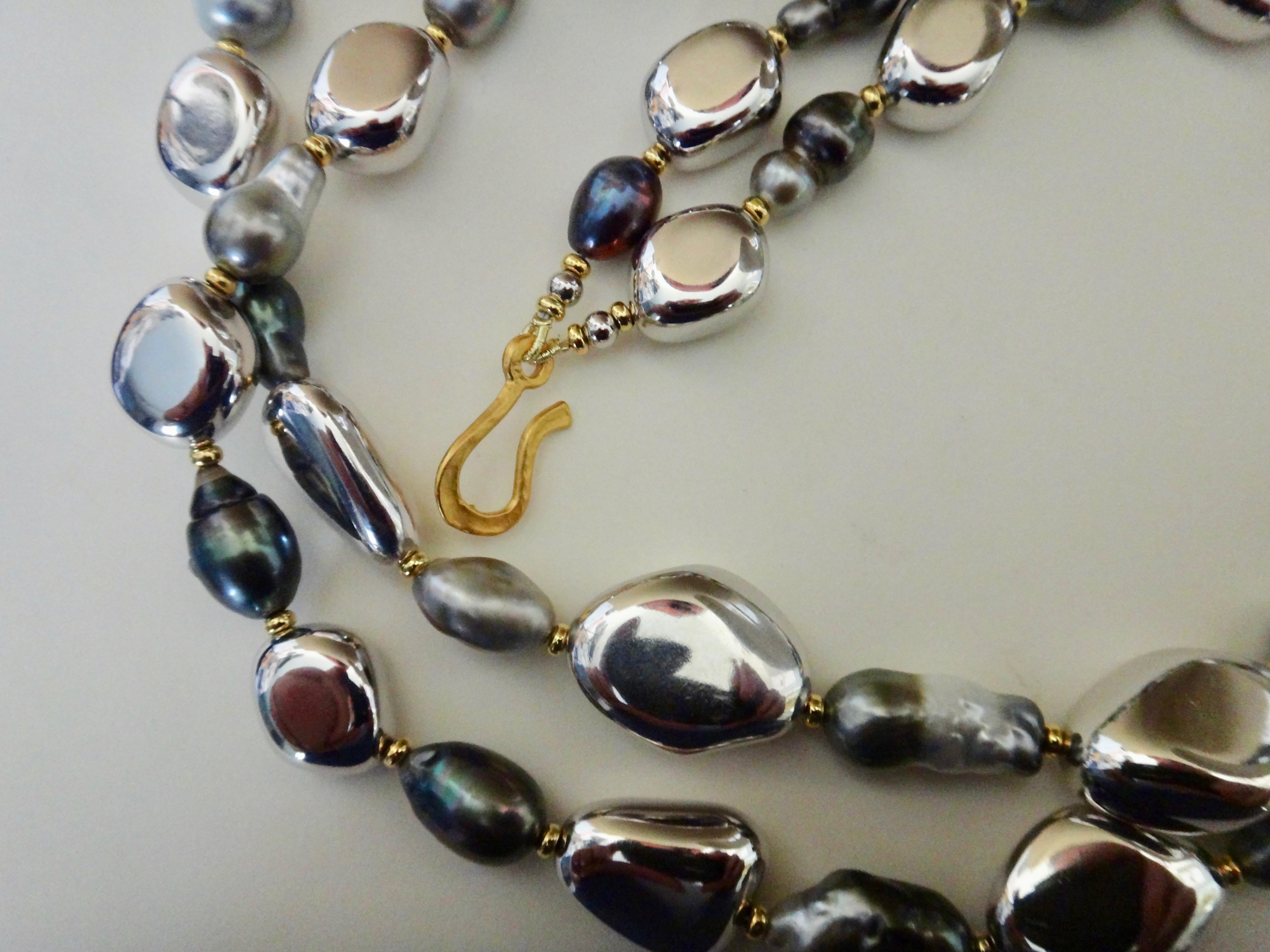 Michael Kneebone Collier de perles baroques de Tahiti à double rang Neuf - En vente à Austin, TX