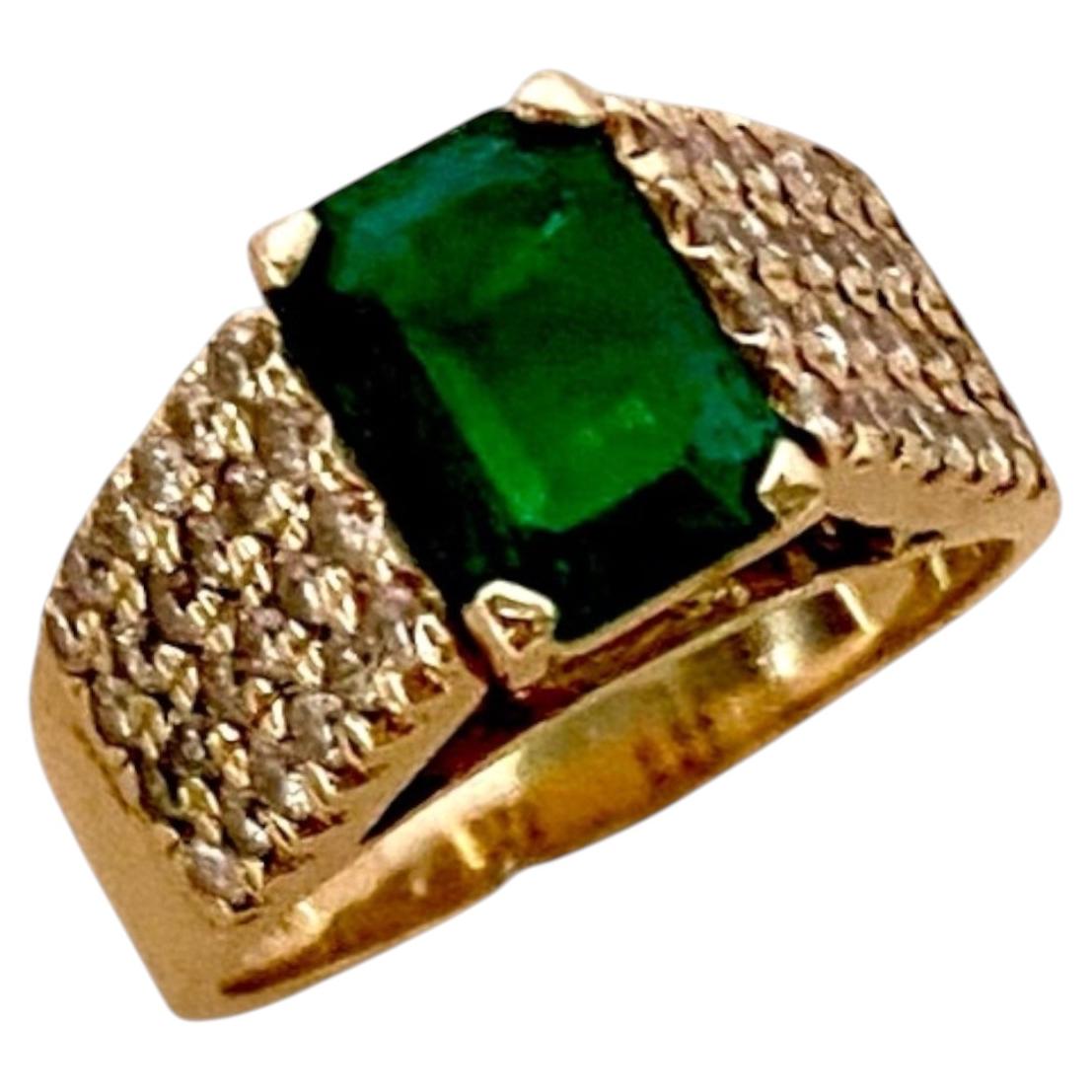 Michael Kneebone Emerald Pave Diamond Cocktail Ring For Sale