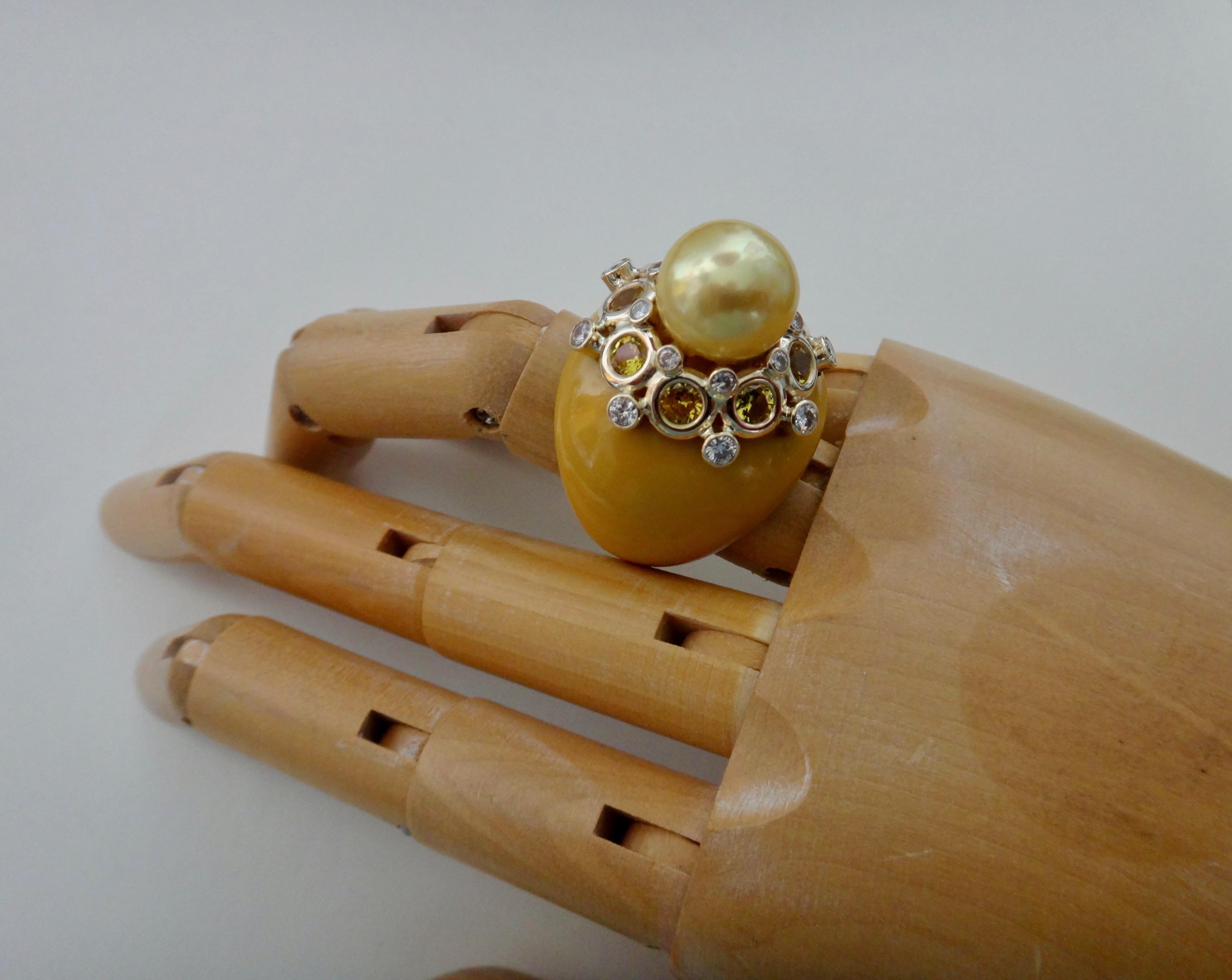 Michael Kneebone Golden South Seas Pearl Sapphire Diamond Bakelite Cocktail Ring For Sale 5