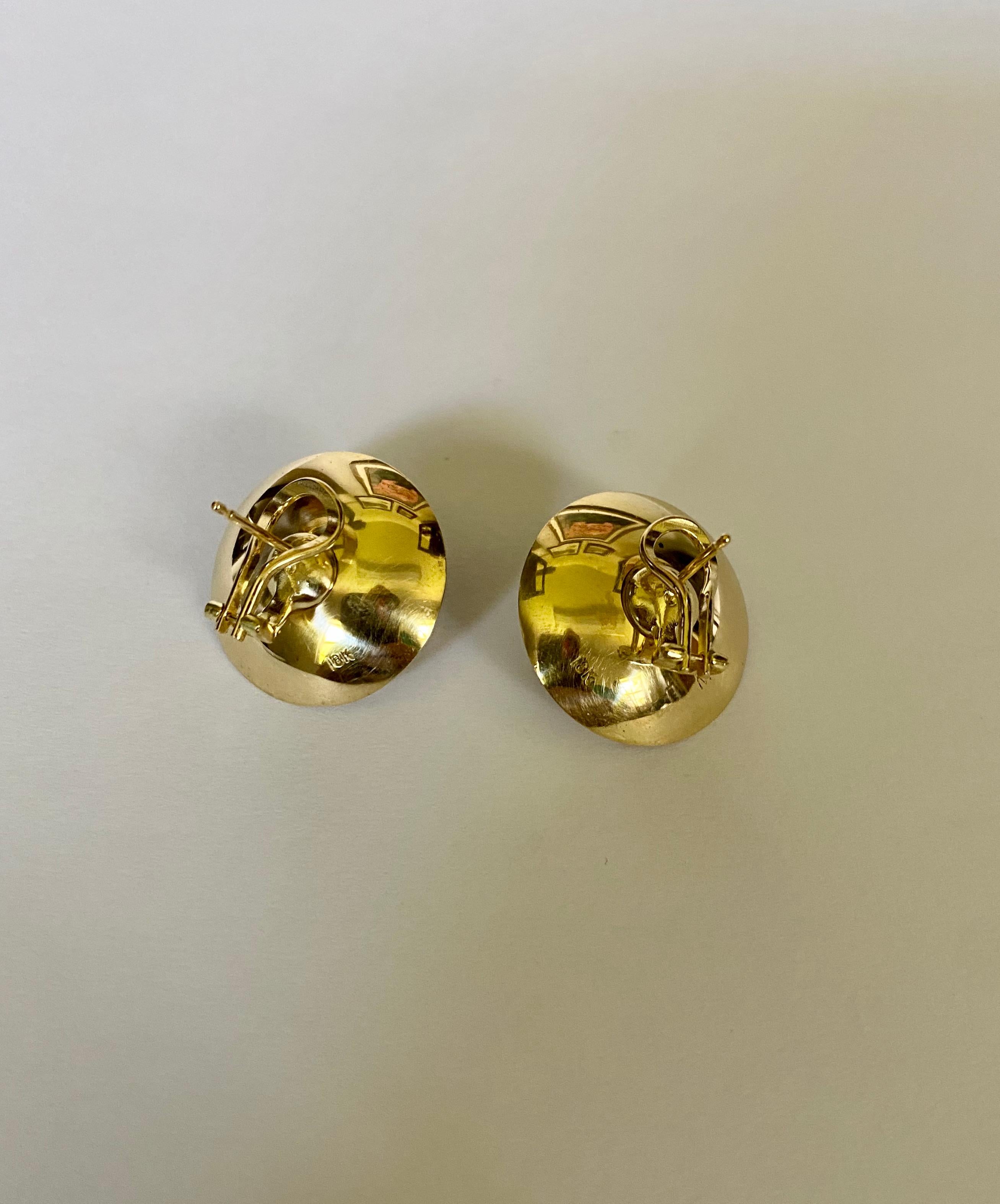 Michael Kneebone Gray Tahitian Pearl 18k Yellow Gold Button Earrings 3