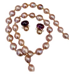Michael Kneebone Collar de perlas color lavanda Conjunto de pendientes de perlas y diamantes amatista