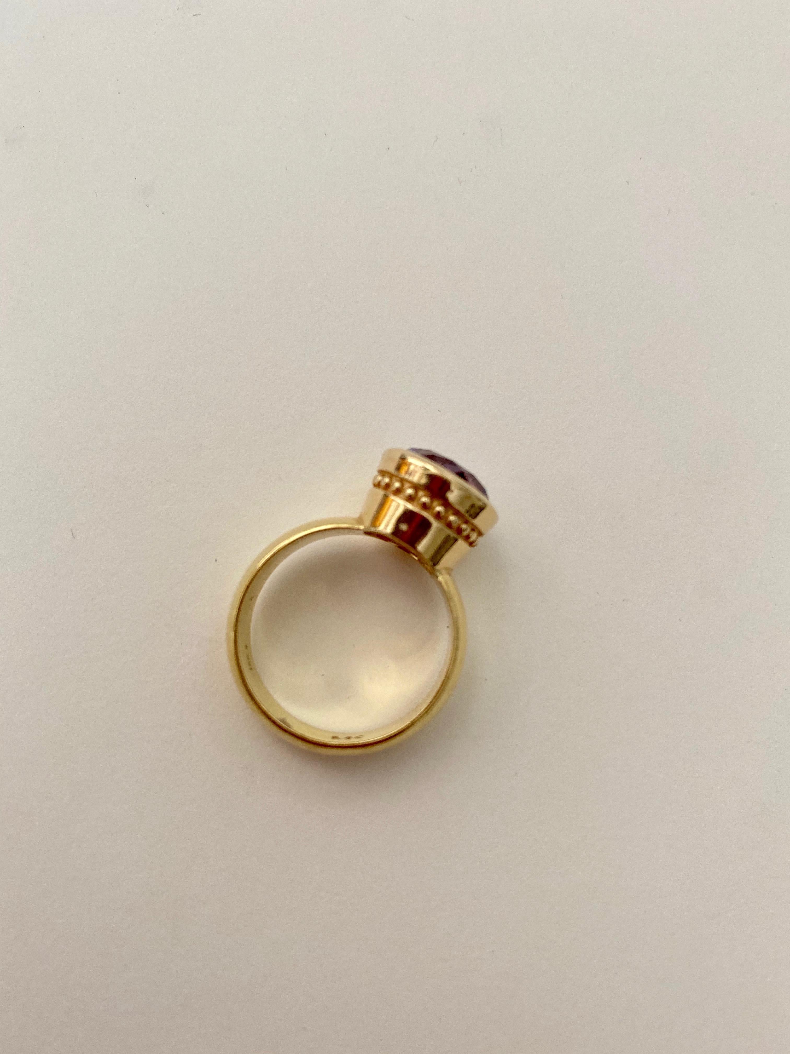 Contemporary Michael Kneebone Lavender Spinel 18 Karat Gold Leah Ring