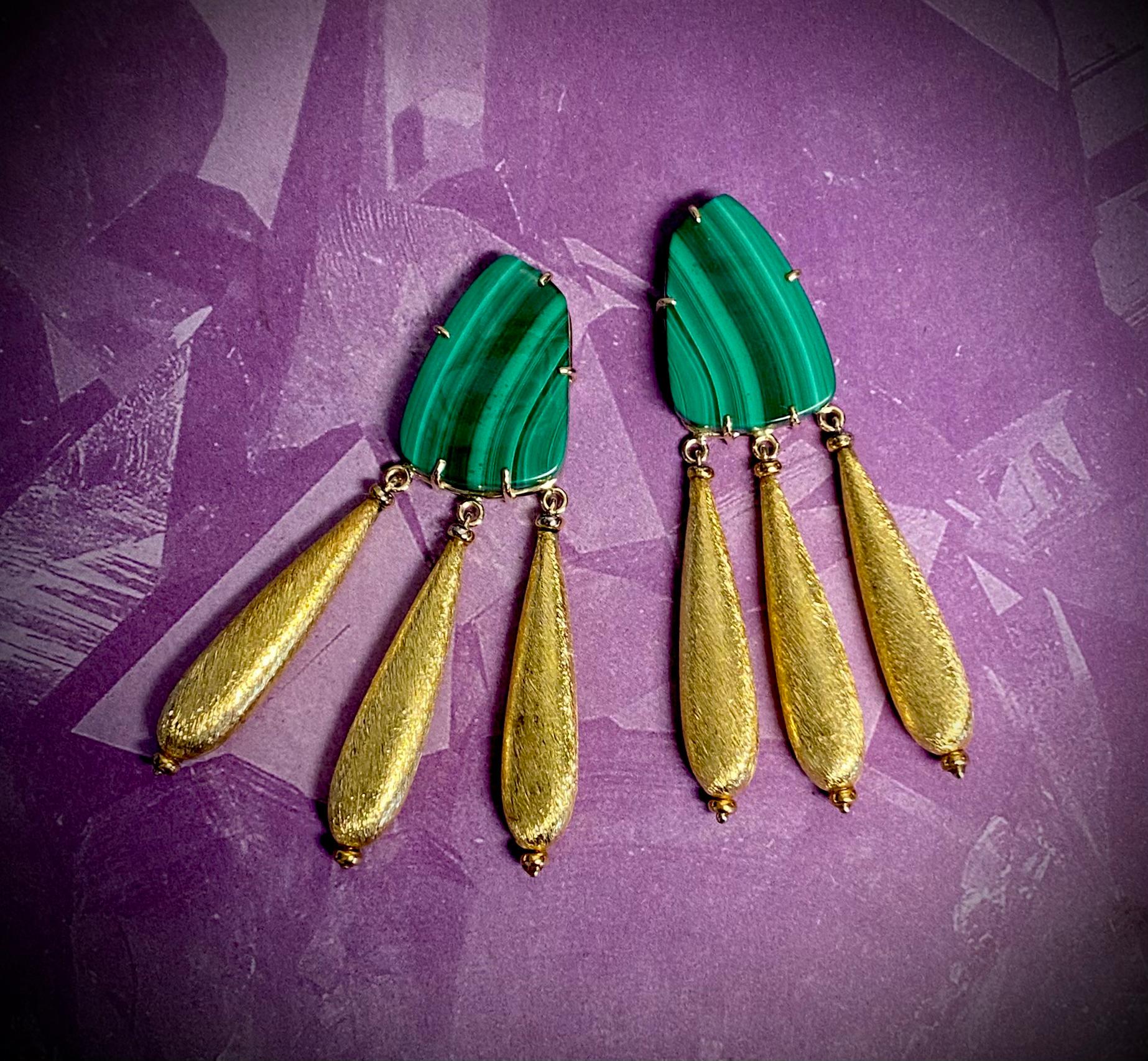 Pendientes colgantes Michael Kneebone de malaquita vermeil en venta 1