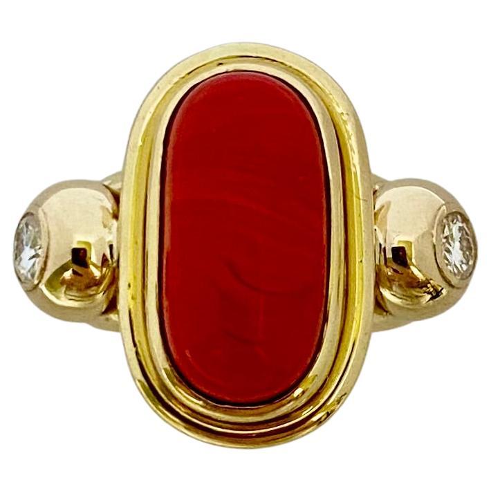 Michael Kneebone Bague de style archaïque en corail rouge méditerranéen et diamants