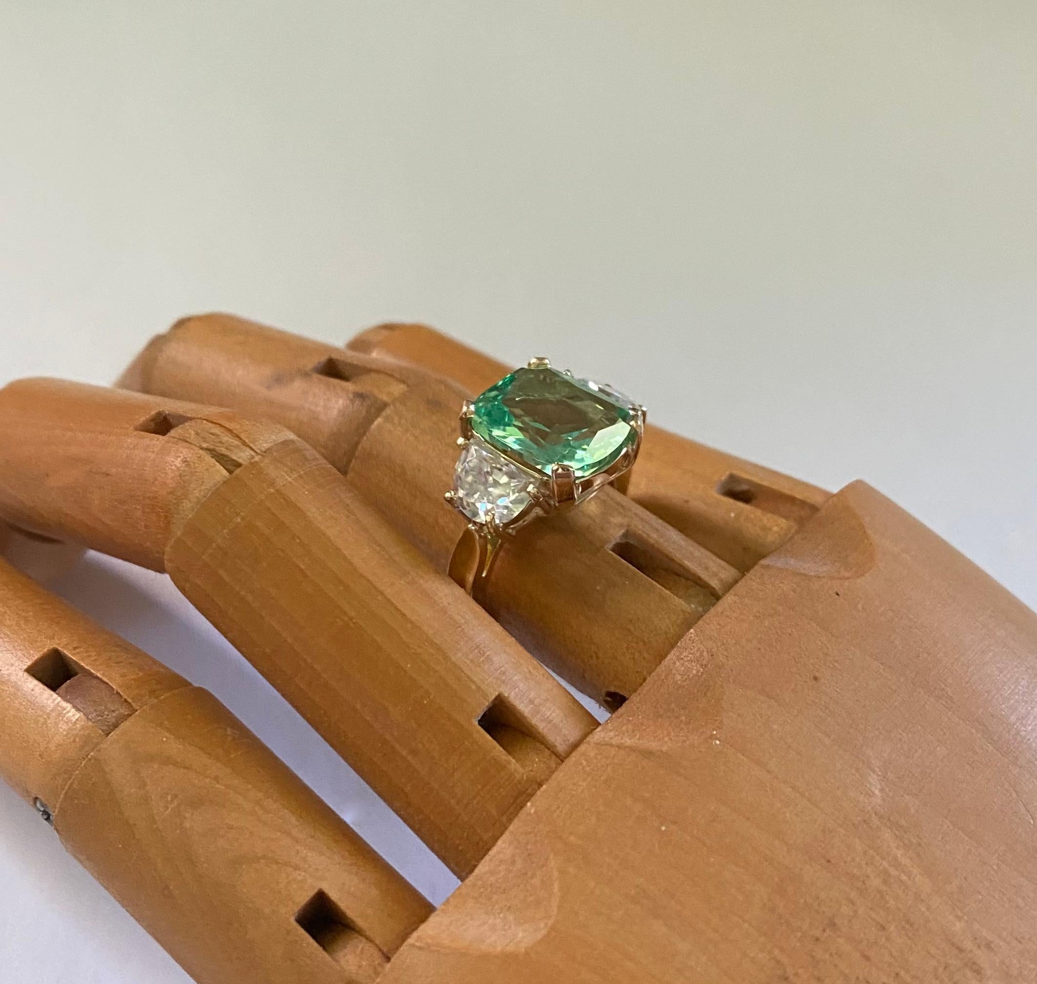 Merelani Mintfarbener Granat-Ring mit drei Steinen von Michael Kneebone im Angebot 4