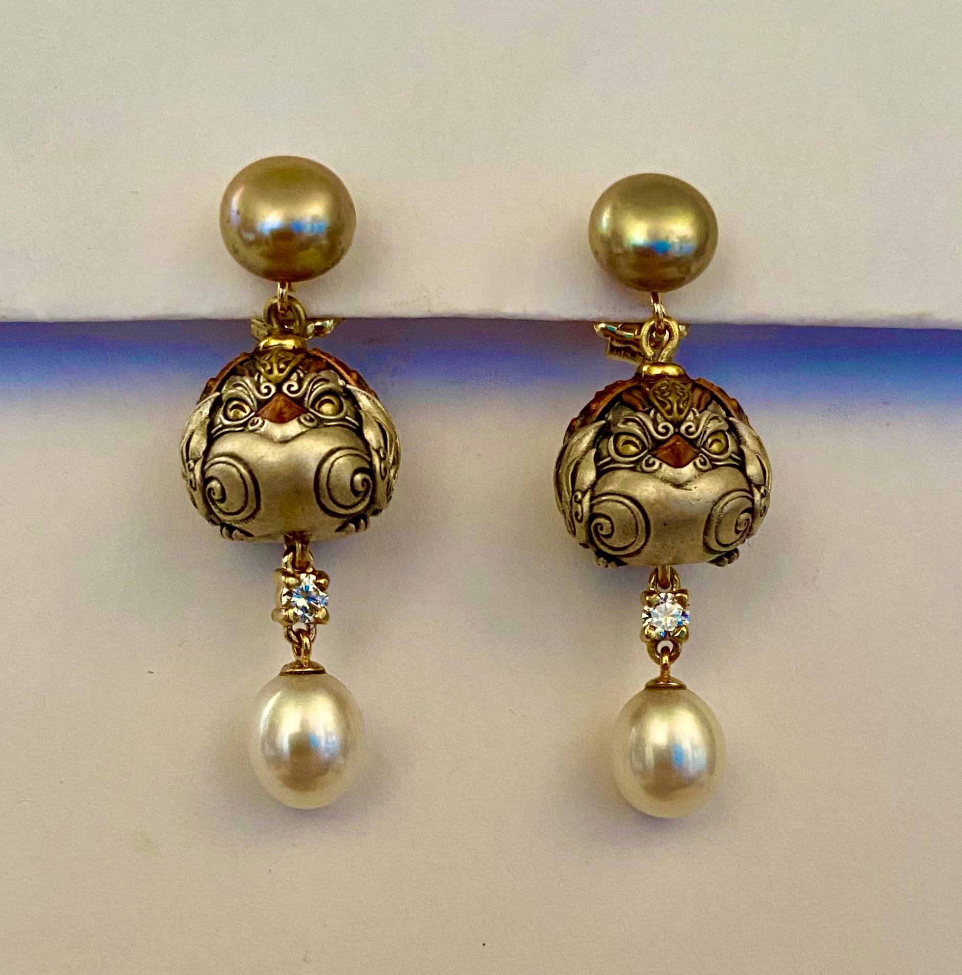 Michael Kneebone Mixed Metal Ojime Bead Dangle Earrings In New Condition For Sale In Austin, TX