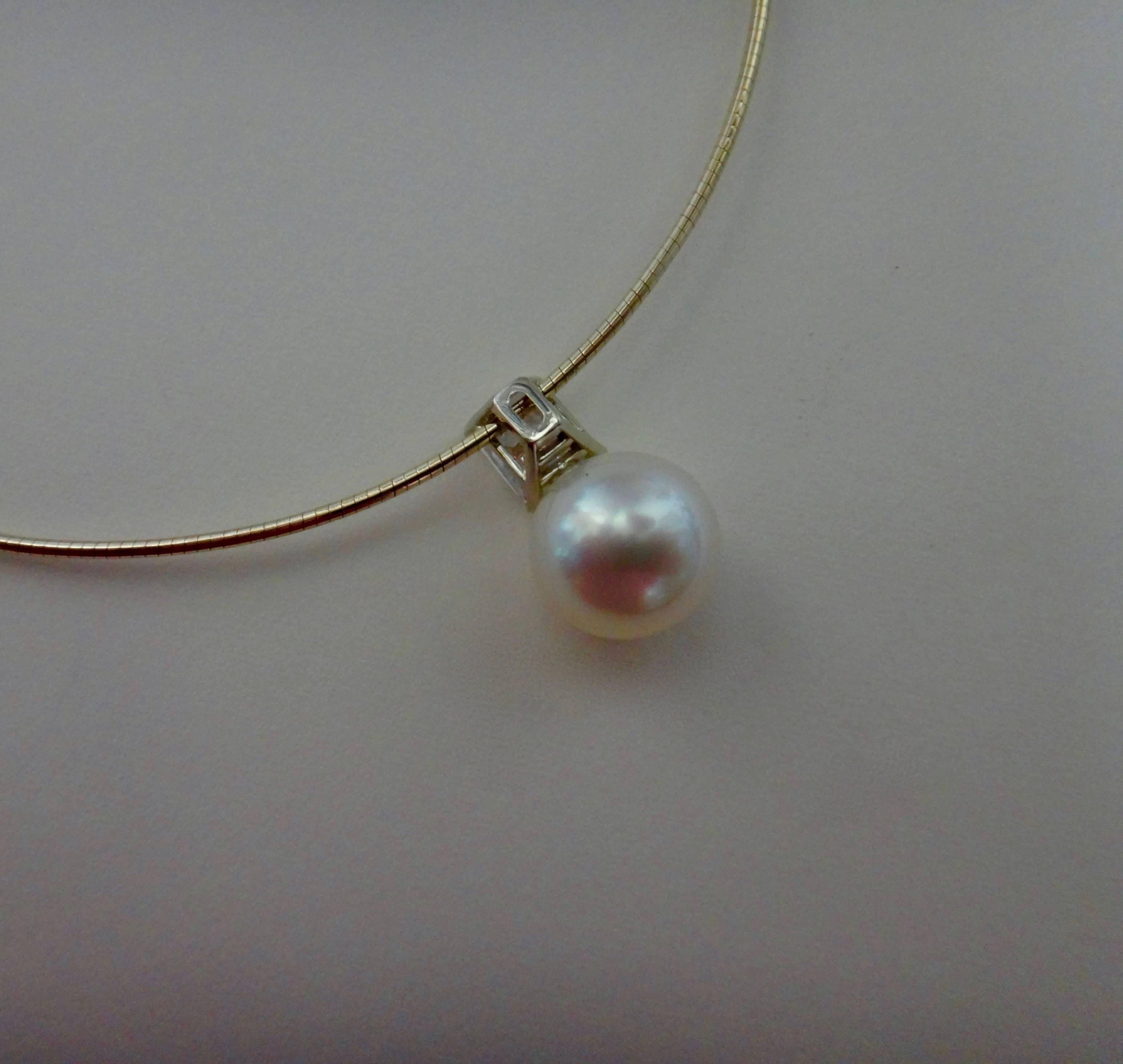 Contemporary Michael Kneebone Paspaley South Seas Pearl White Sapphire Omega Necklace