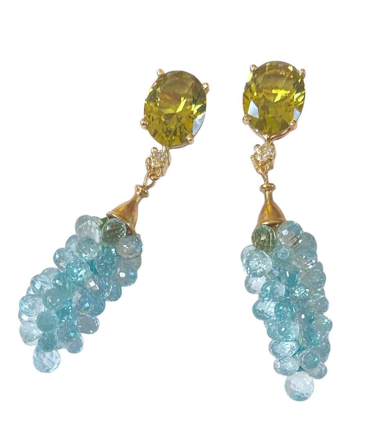 Contemporaneo Michael Kneebone Orecchini pendenti con diamante peridoto e topazio blu in vendita