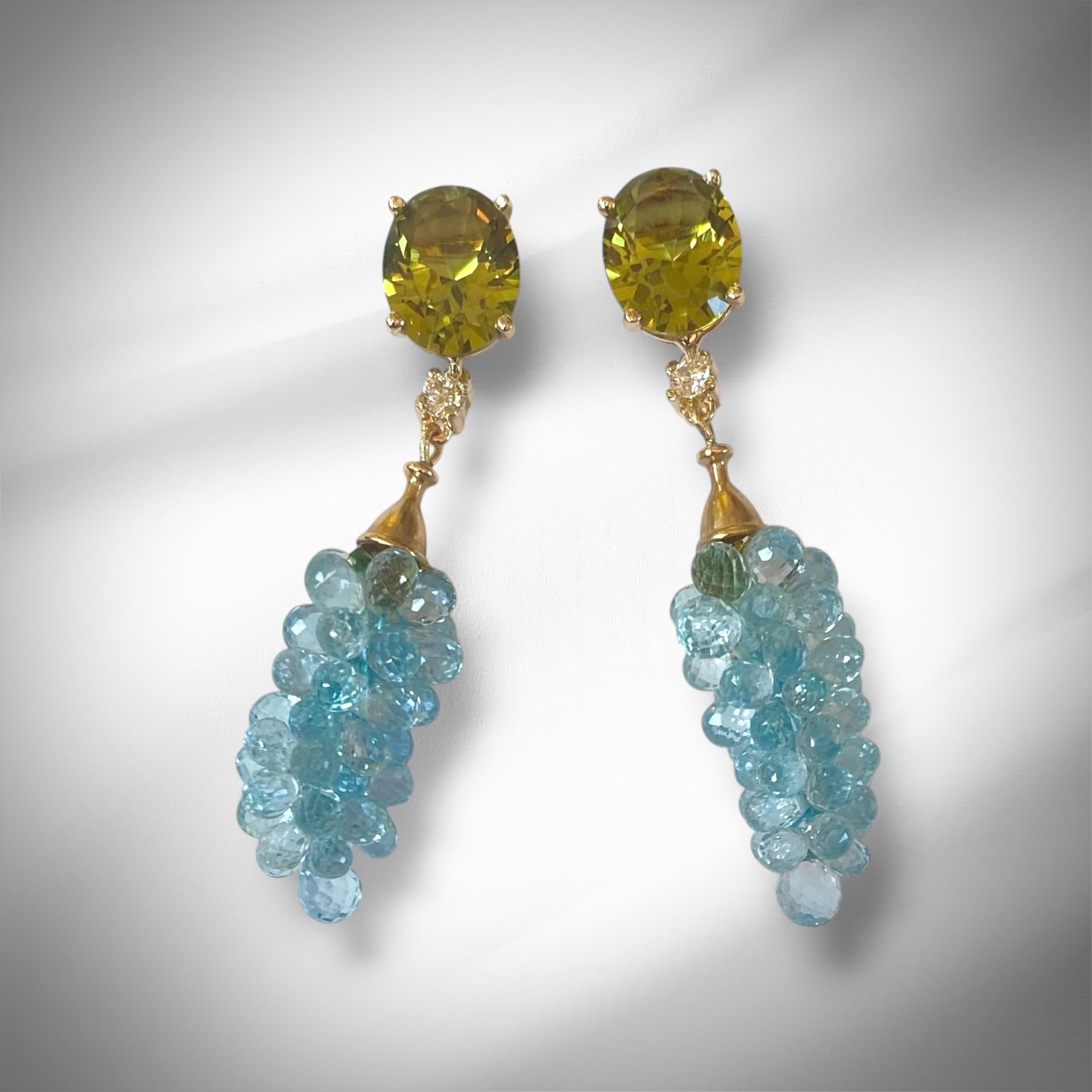 Michael Kneebone Orecchini pendenti con diamante peridoto e topazio blu In condizioni Nuovo in vendita a Austin, TX